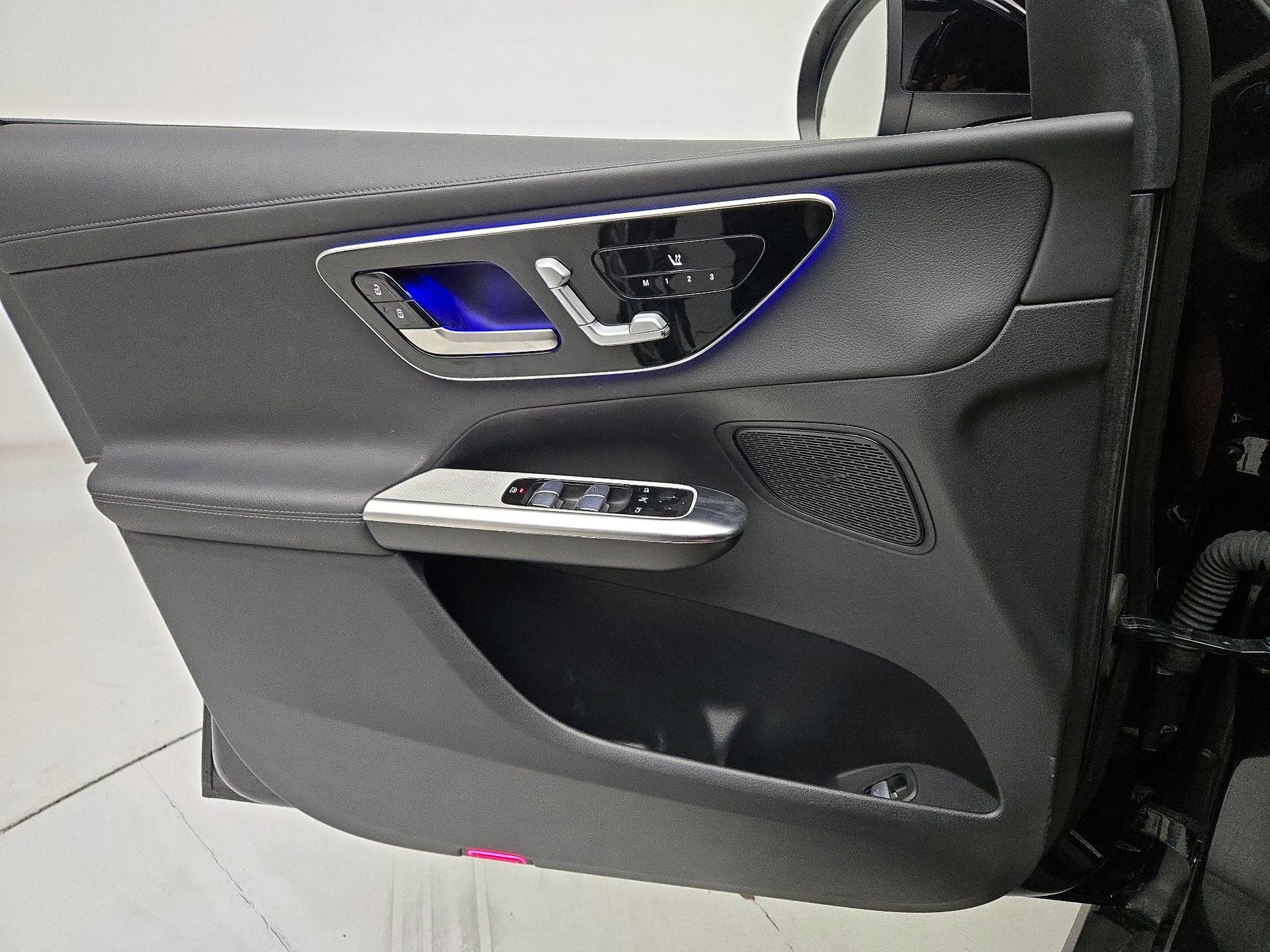 Thumbnail: 2024 Mercedes-Benz GLC - 12