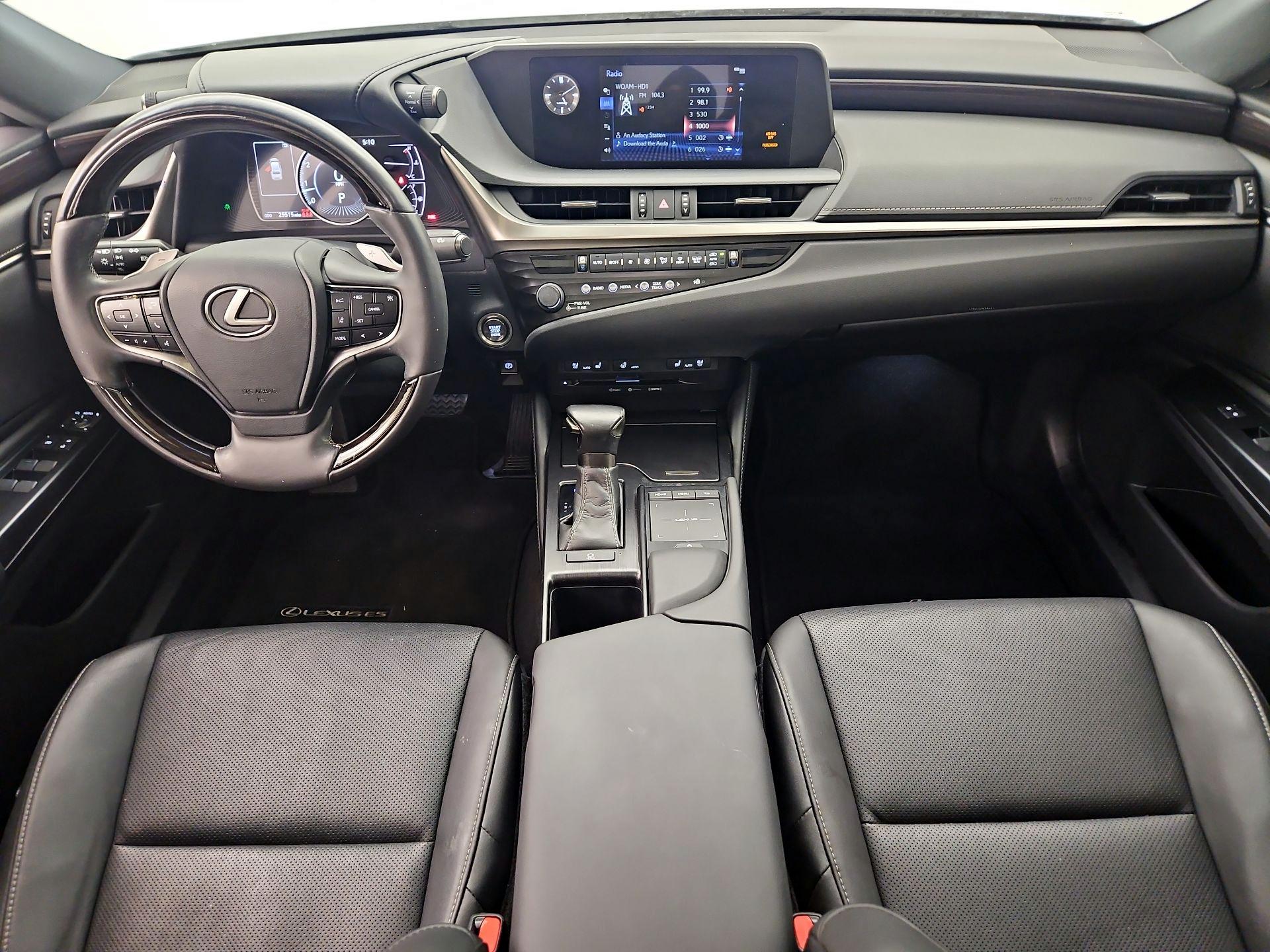 Thumbnail: 2020 Lexus ES - 9