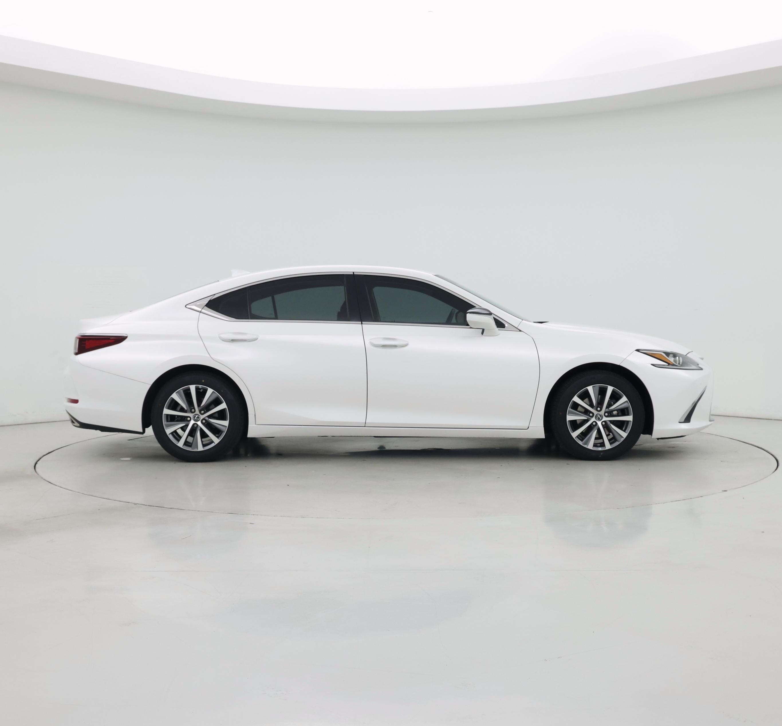 Thumbnail: 2020 Lexus ES - 7