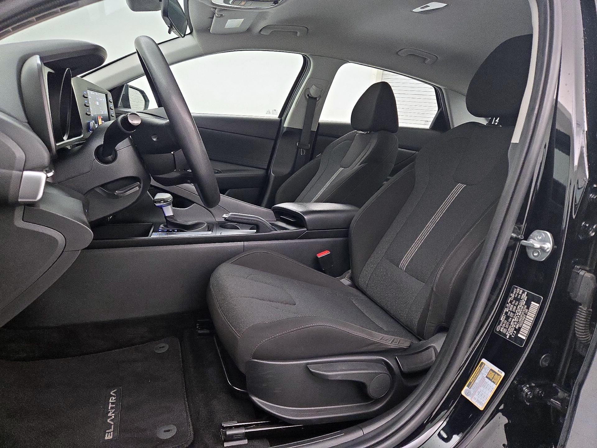 Thumbnail: 2023 Hyundai Elantra - 11