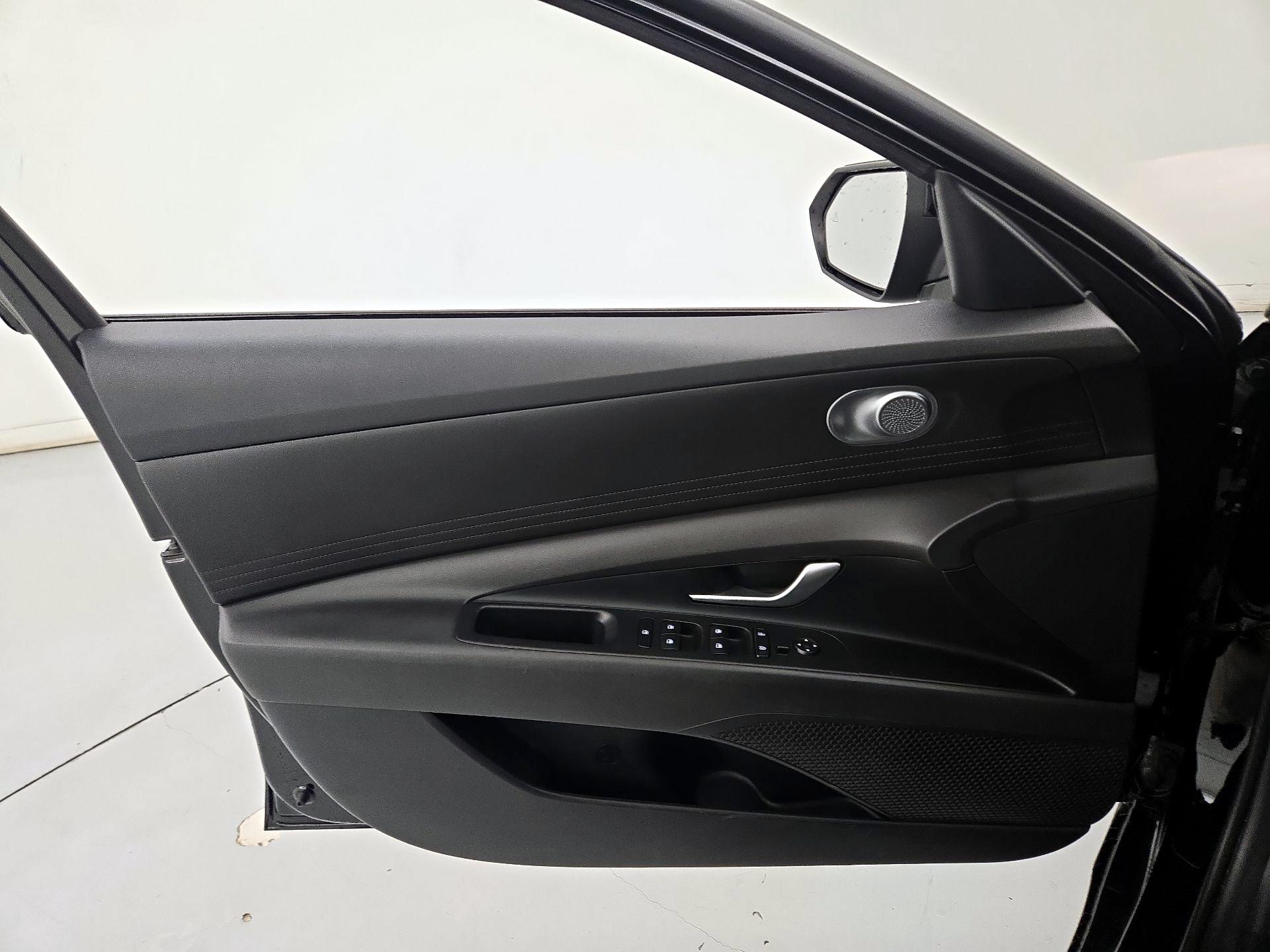 Thumbnail: 2023 Hyundai Elantra - 12