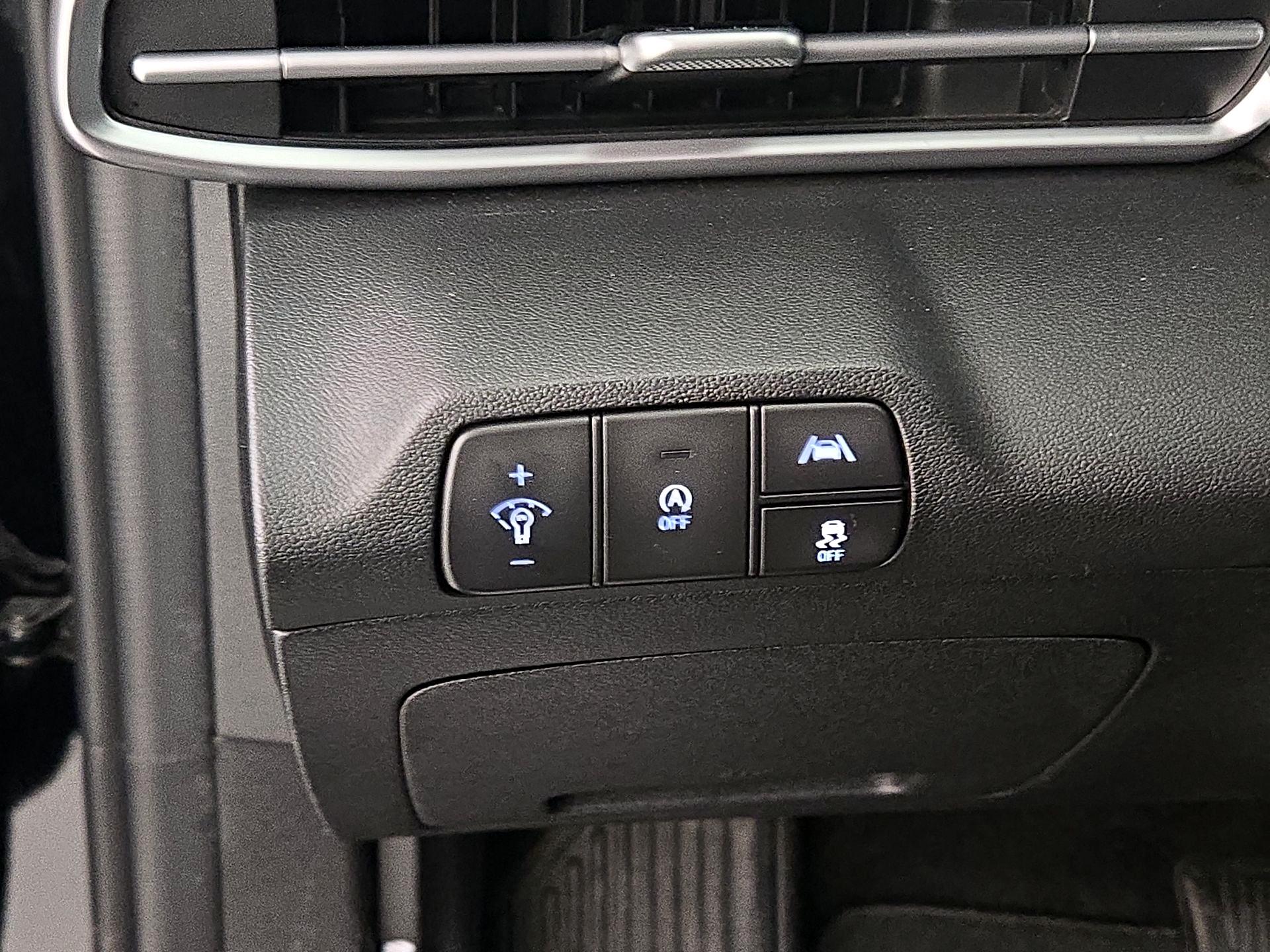 Thumbnail: 2023 Hyundai Elantra - 13