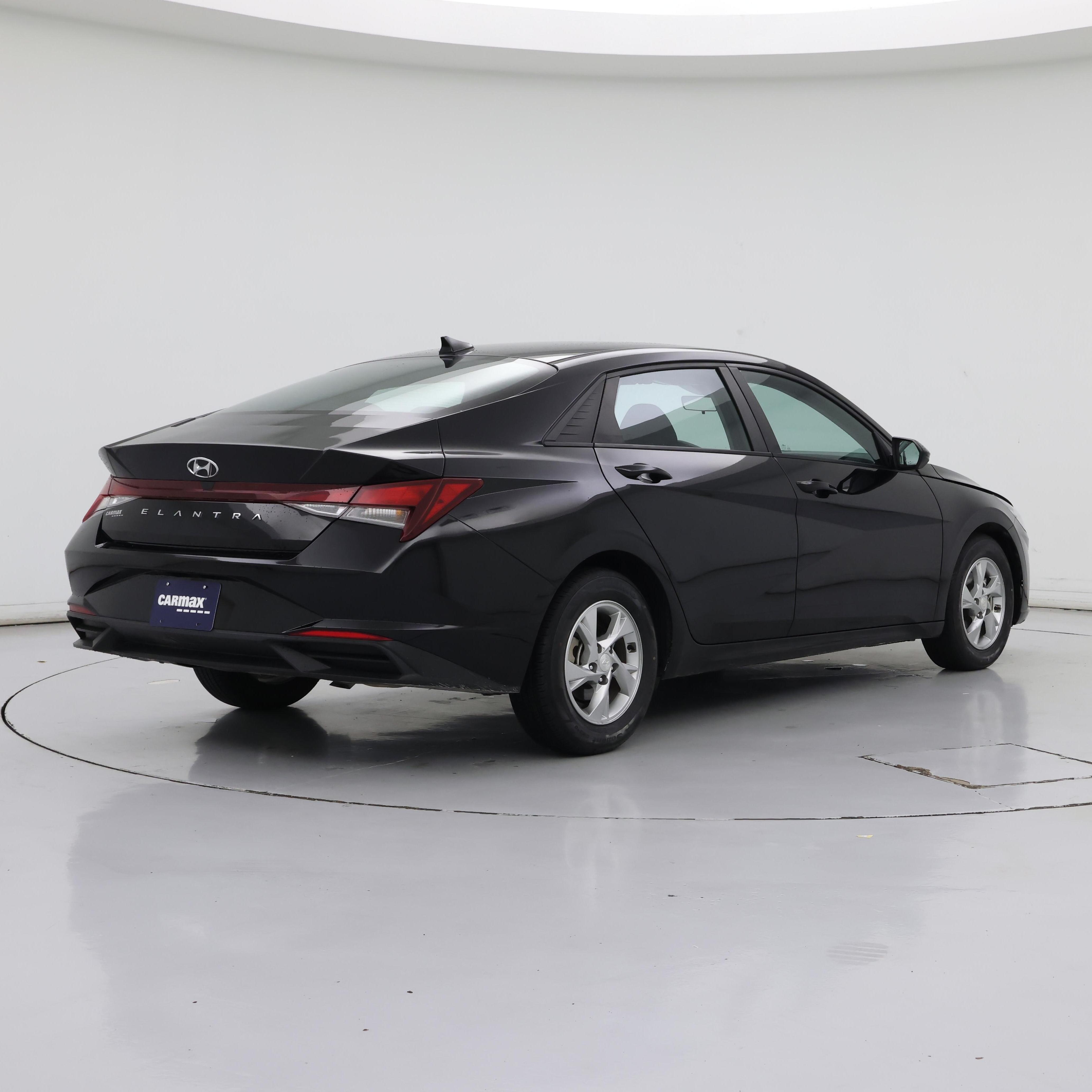 Thumbnail: 2023 Hyundai Elantra - 8