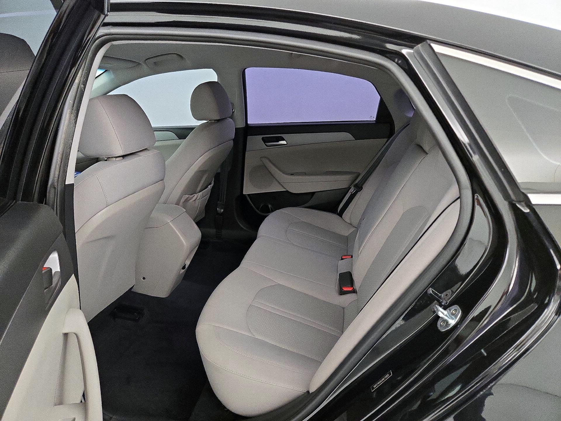 Thumbnail: 2018 Hyundai Sonata - 19