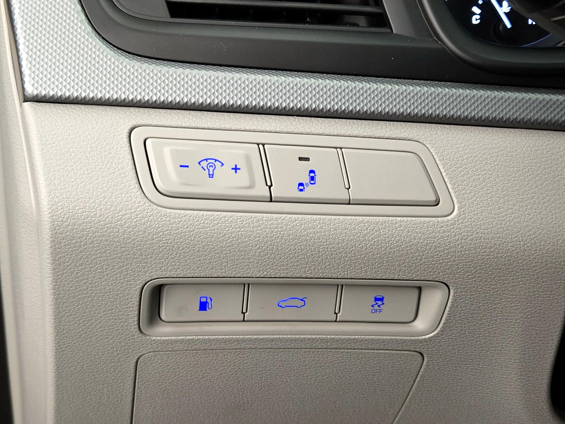 Thumbnail: 2018 Hyundai Sonata - 13