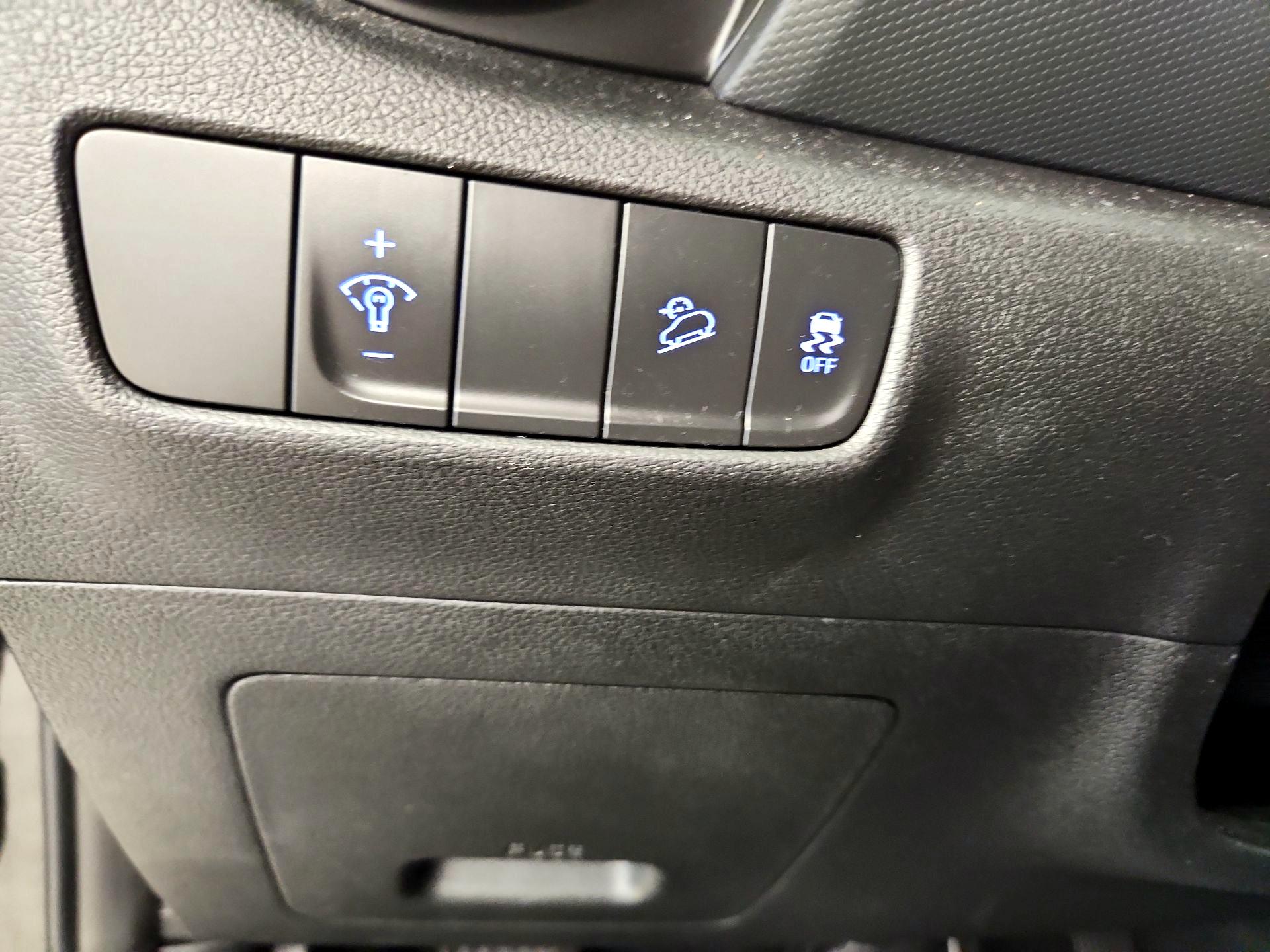 Thumbnail: 2023 Hyundai Kona - 13