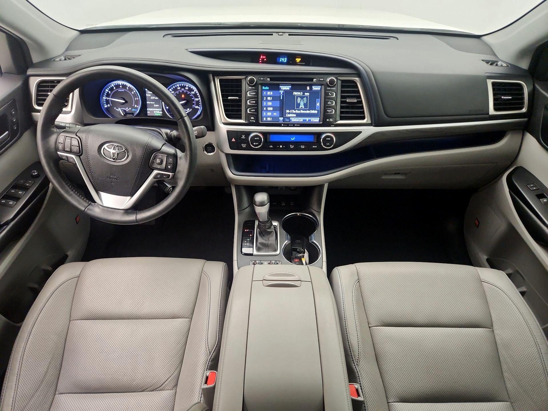 Thumbnail: 2019 Toyota Highlander - 9