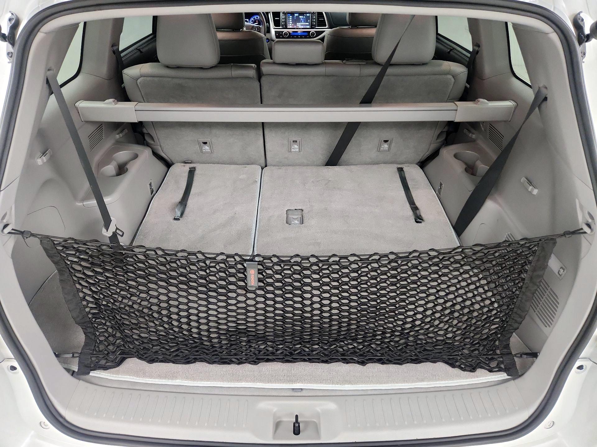 Thumbnail: 2019 Toyota Highlander - 16