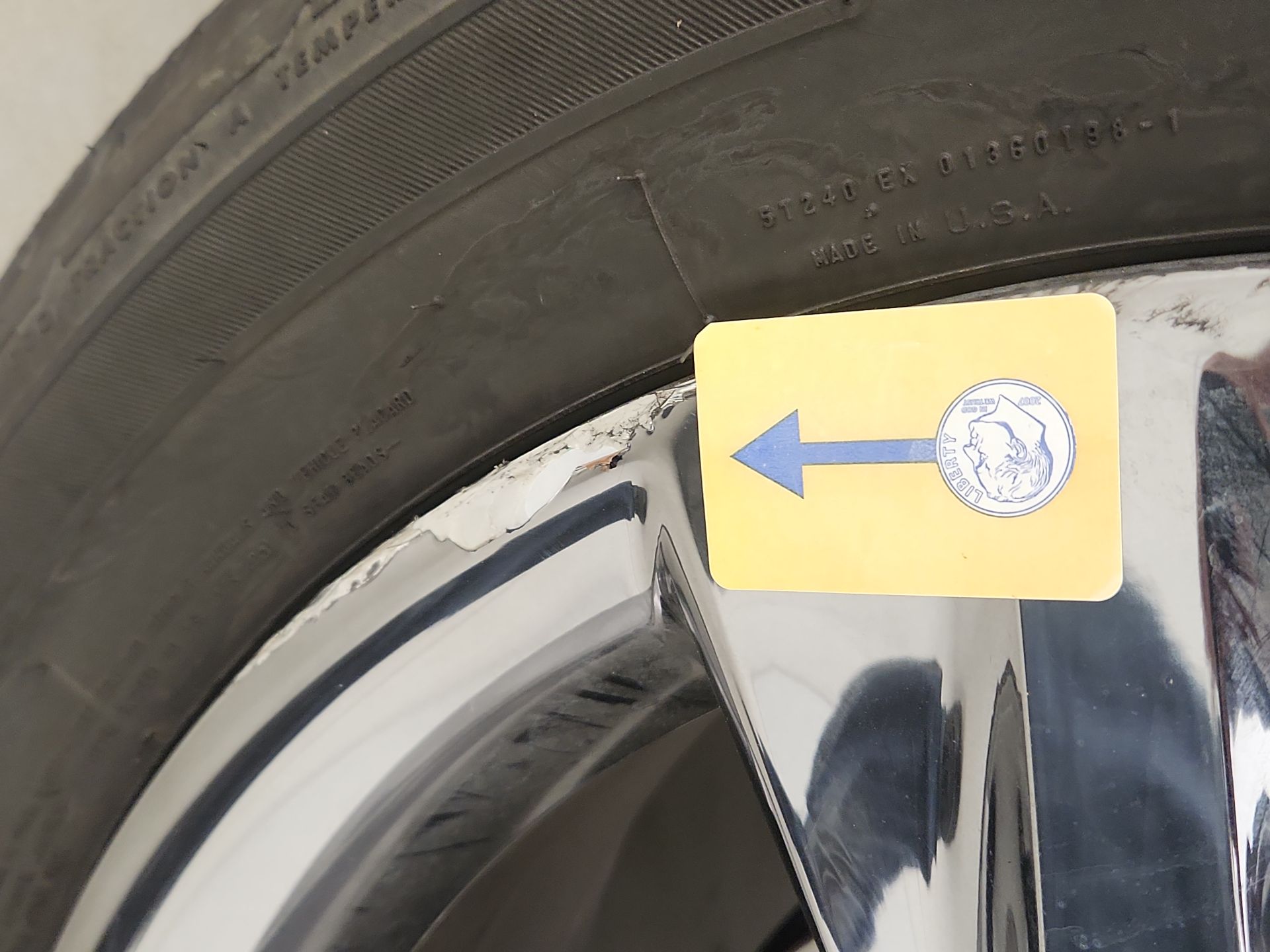 Thumbnail: 2019 Toyota Highlander - 19