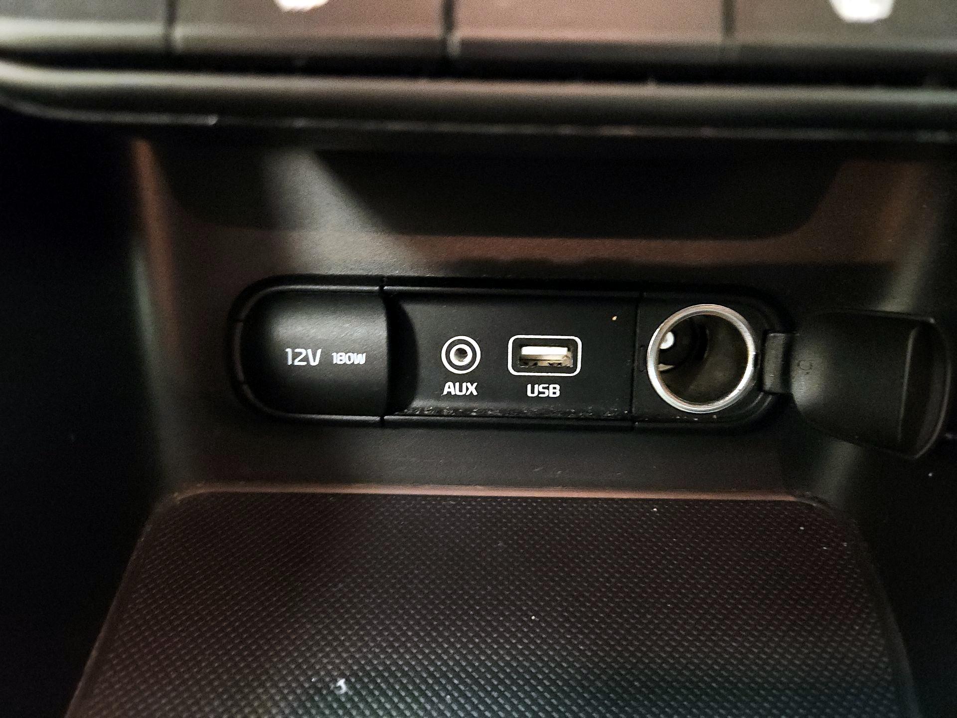 Thumbnail: 2019 Kia Sportage - 18