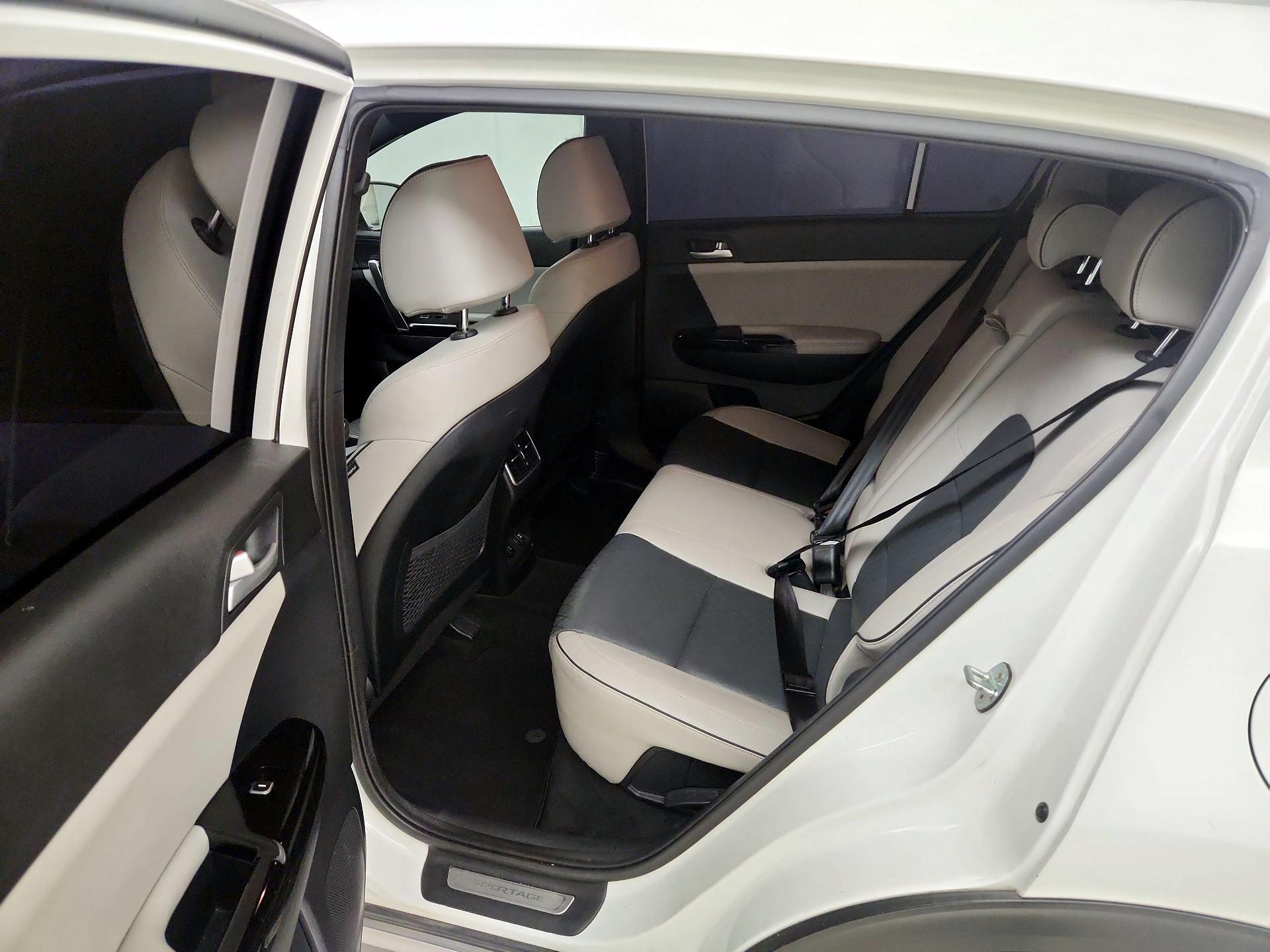 Thumbnail: 2019 Kia Sportage - 19