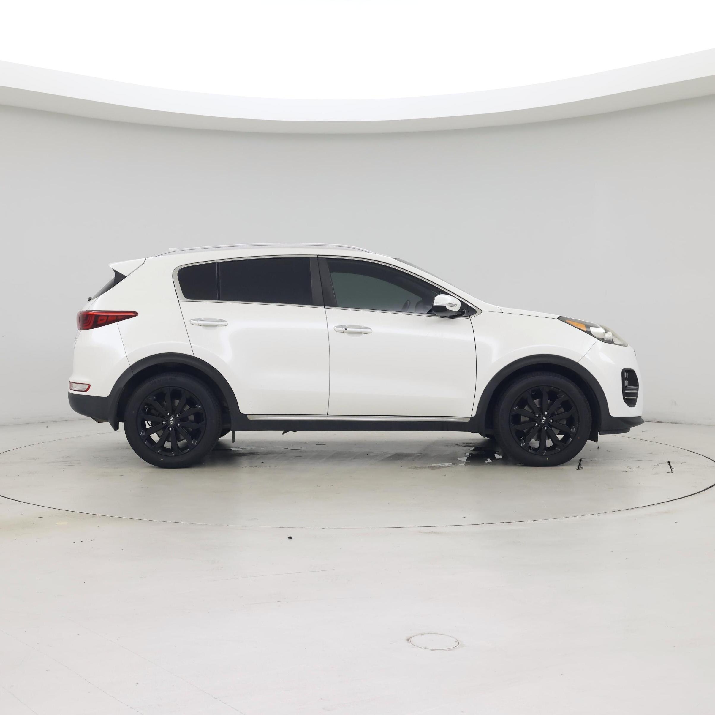 Thumbnail: 2019 Kia Sportage - 7