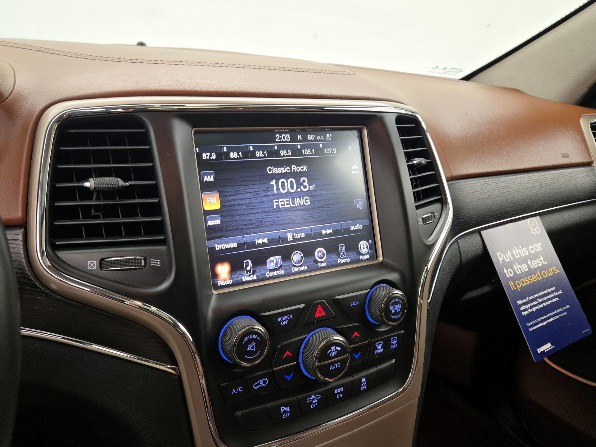 Thumbnail: 2015 Jeep Grand Cherokee - 16