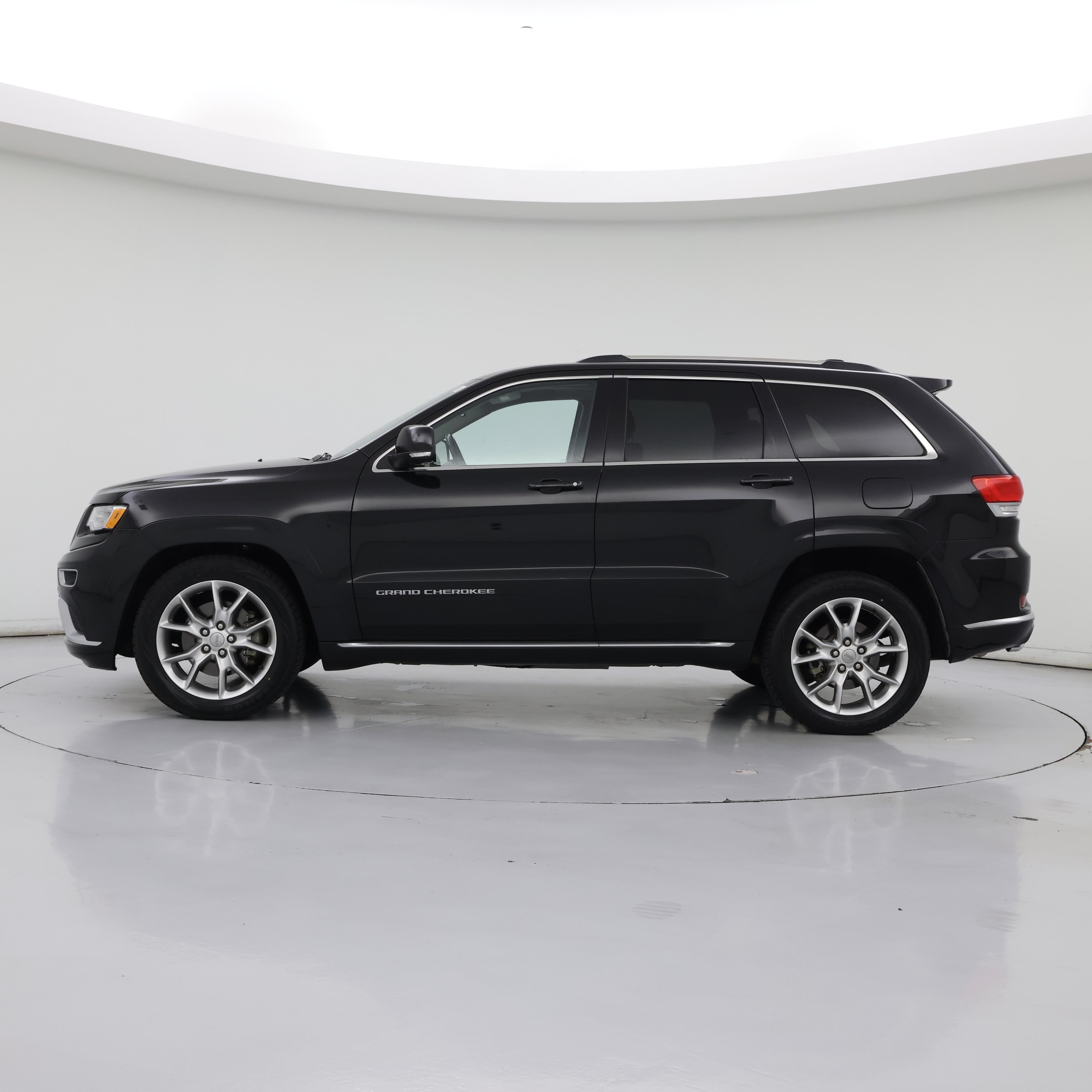 Thumbnail: 2015 Jeep Grand Cherokee - 3