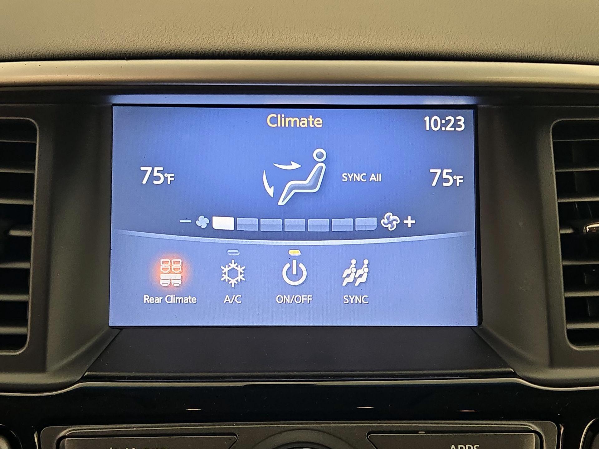 Thumbnail: 2019 Nissan Pathfinder - 16