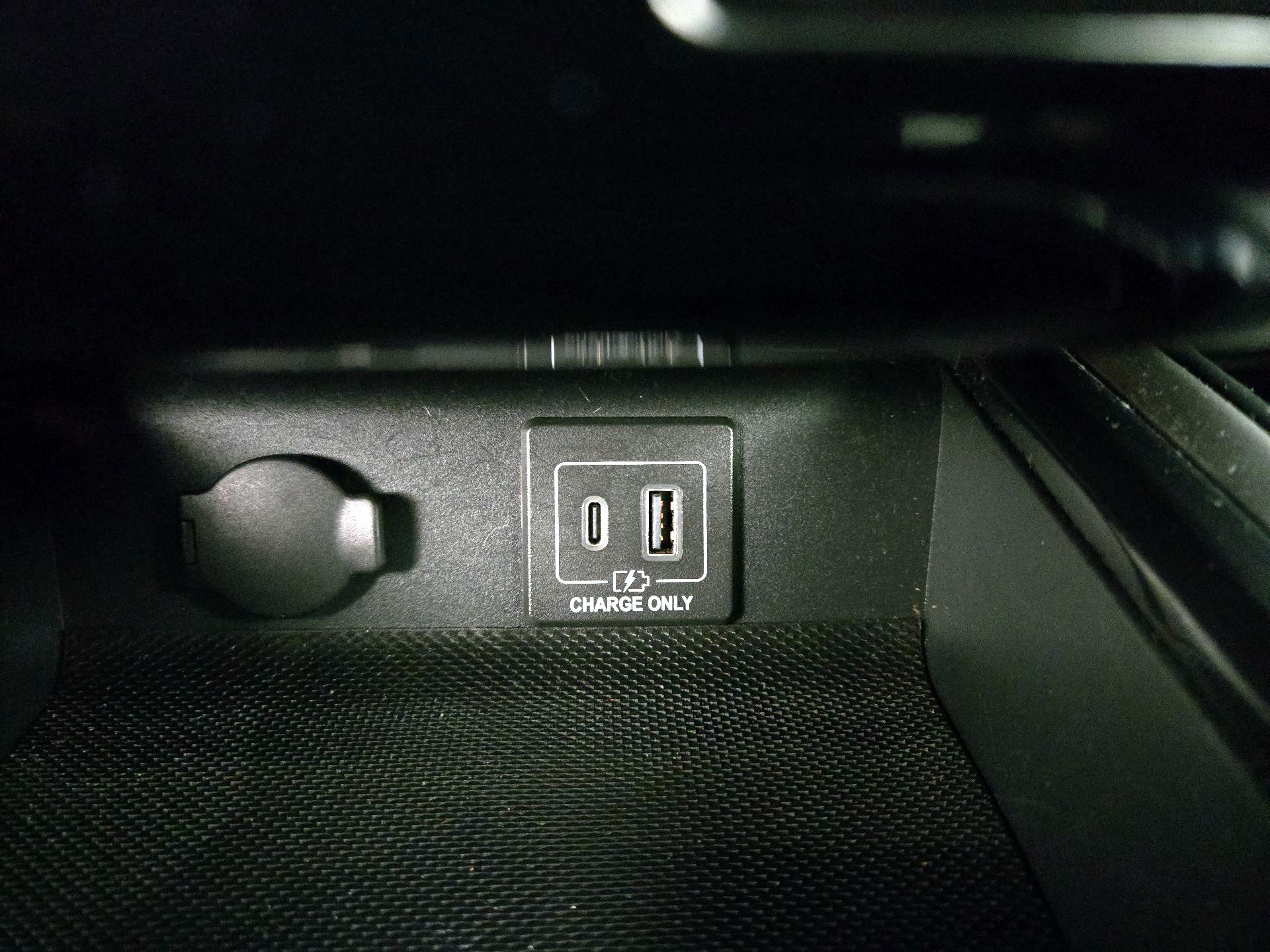 Thumbnail: 2019 Nissan Pathfinder - 18