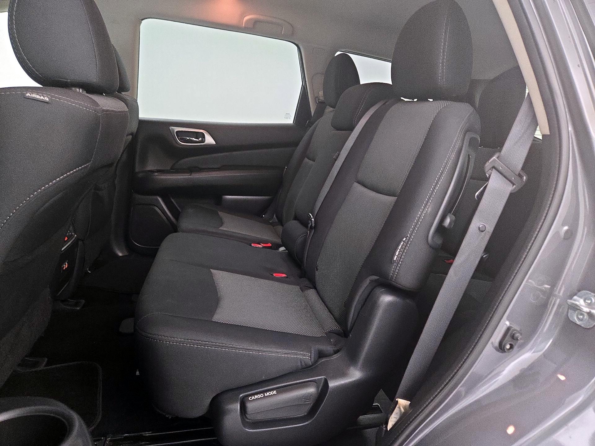 Thumbnail: 2019 Nissan Pathfinder - 19