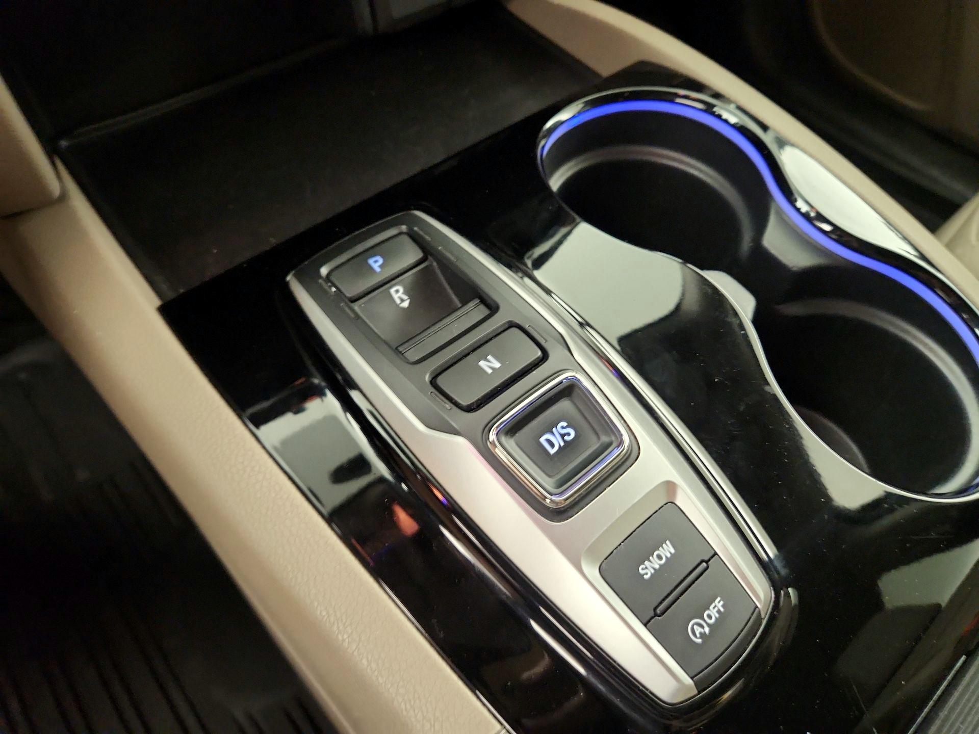 Thumbnail: 2019 Honda Pilot - 17