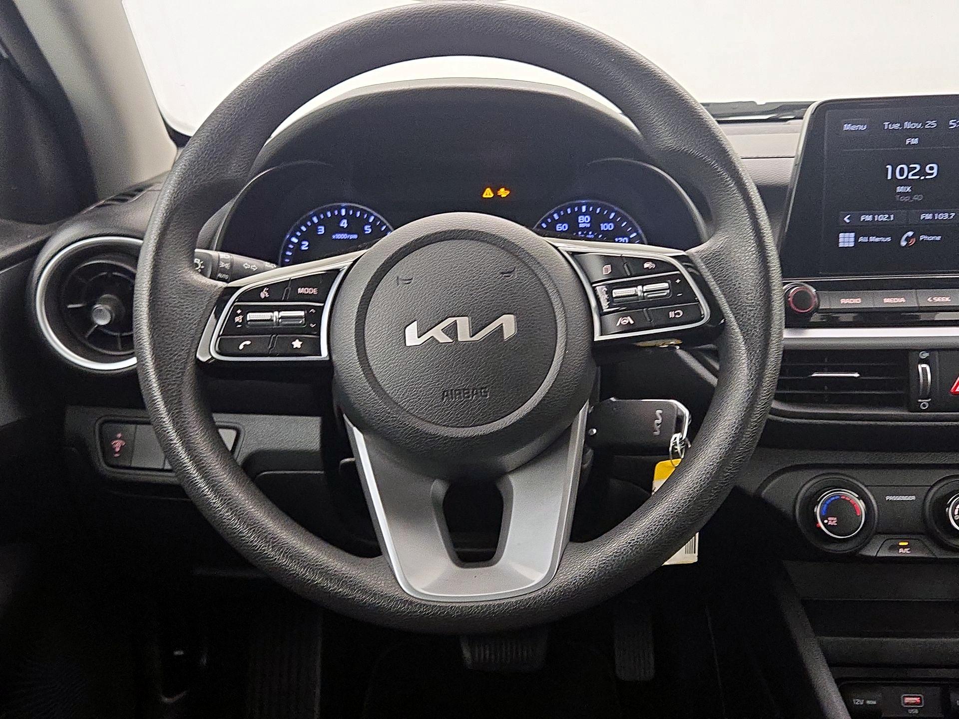 Thumbnail: 2023 Kia Forte - 10