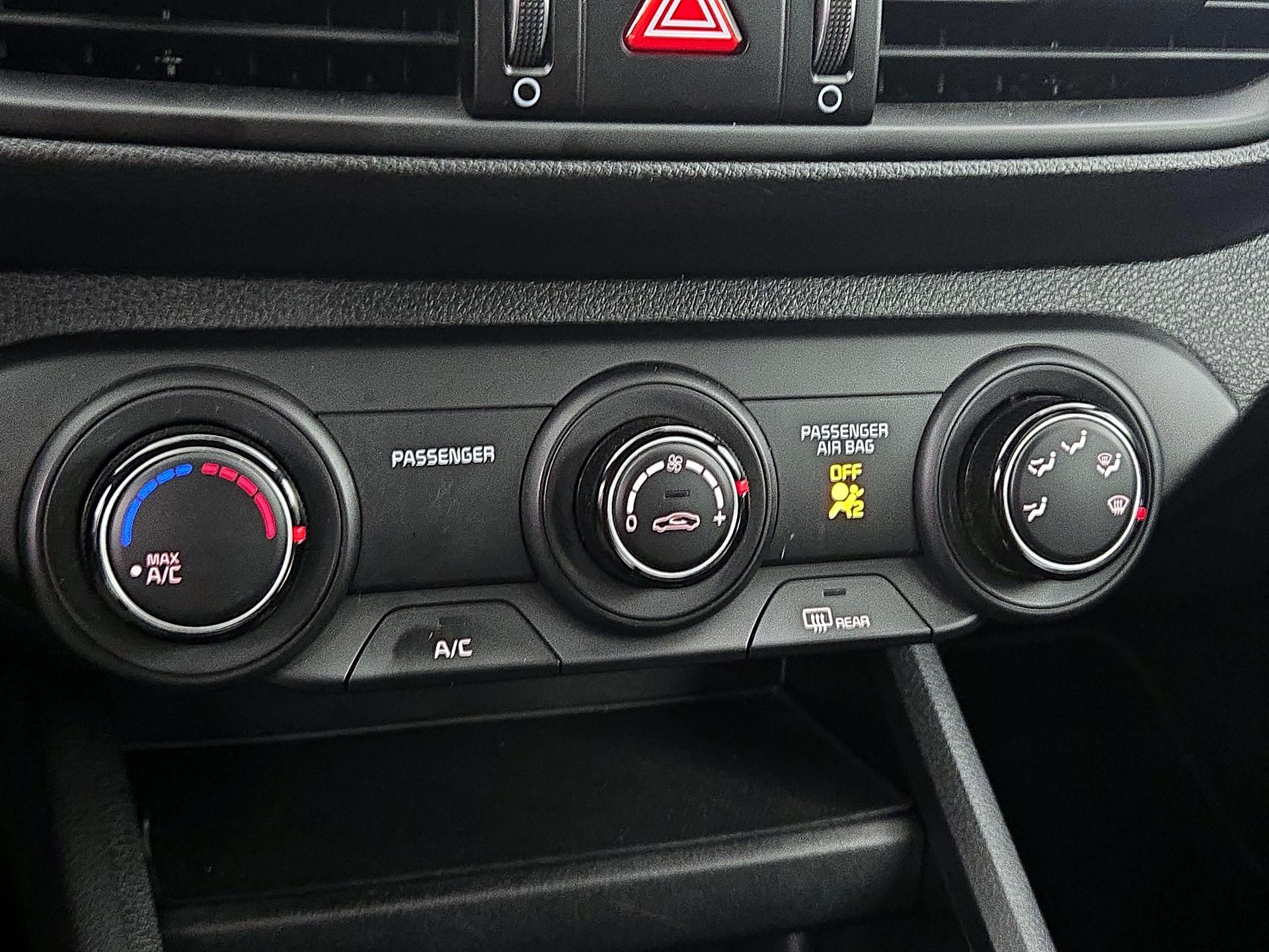 Thumbnail: 2023 Kia Forte - 16