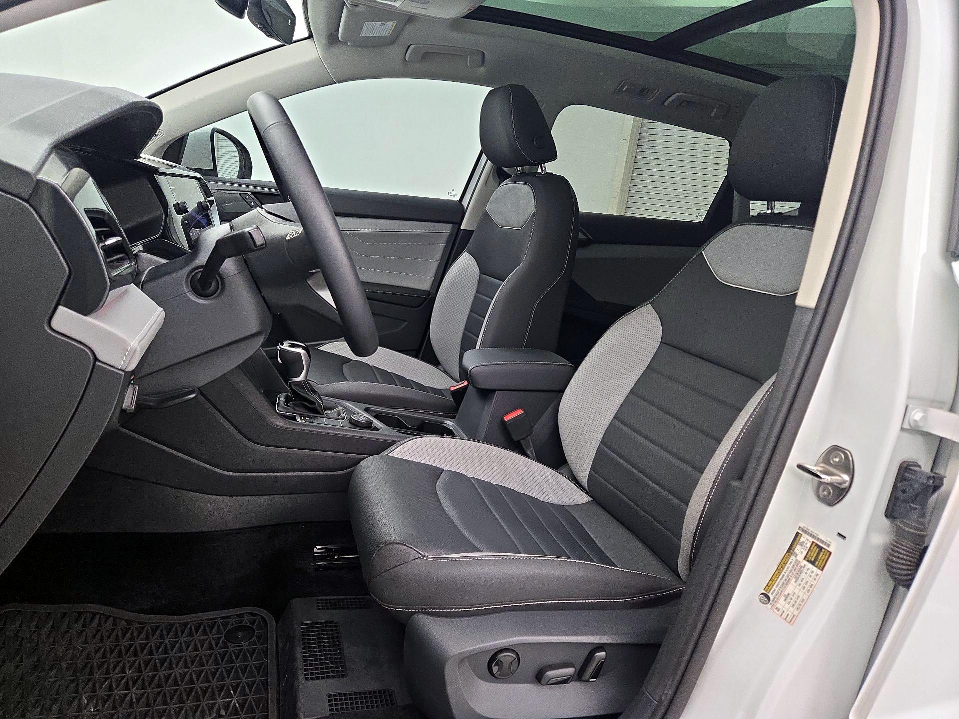 Thumbnail: 2024 Volkswagen Taos - 11