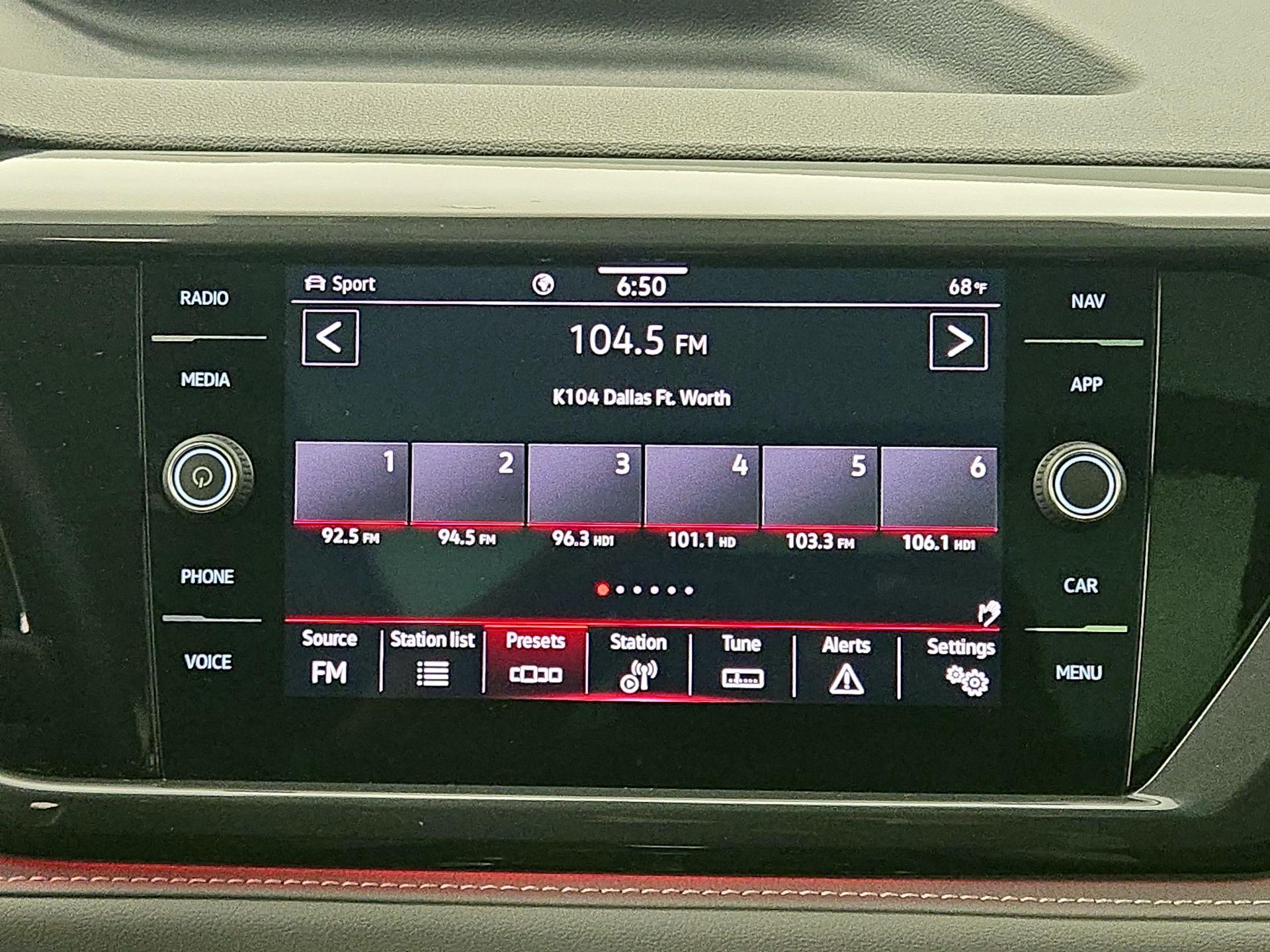 Thumbnail: 2024 Volkswagen Taos - 16