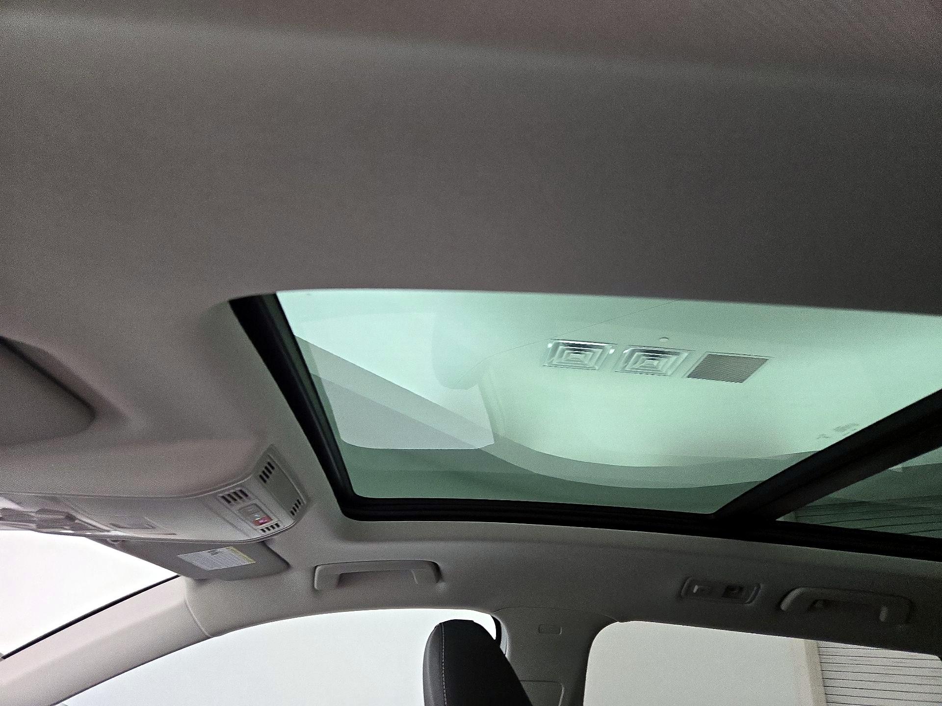 Thumbnail: 2024 Volkswagen Taos - 20