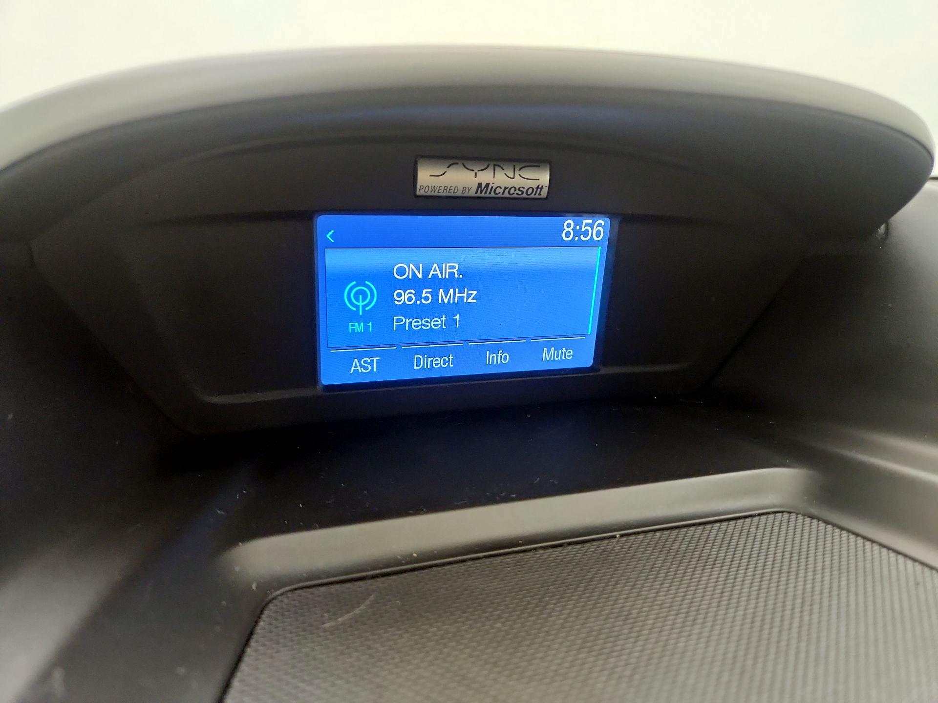 Thumbnail: 2015 Ford Escape - 15