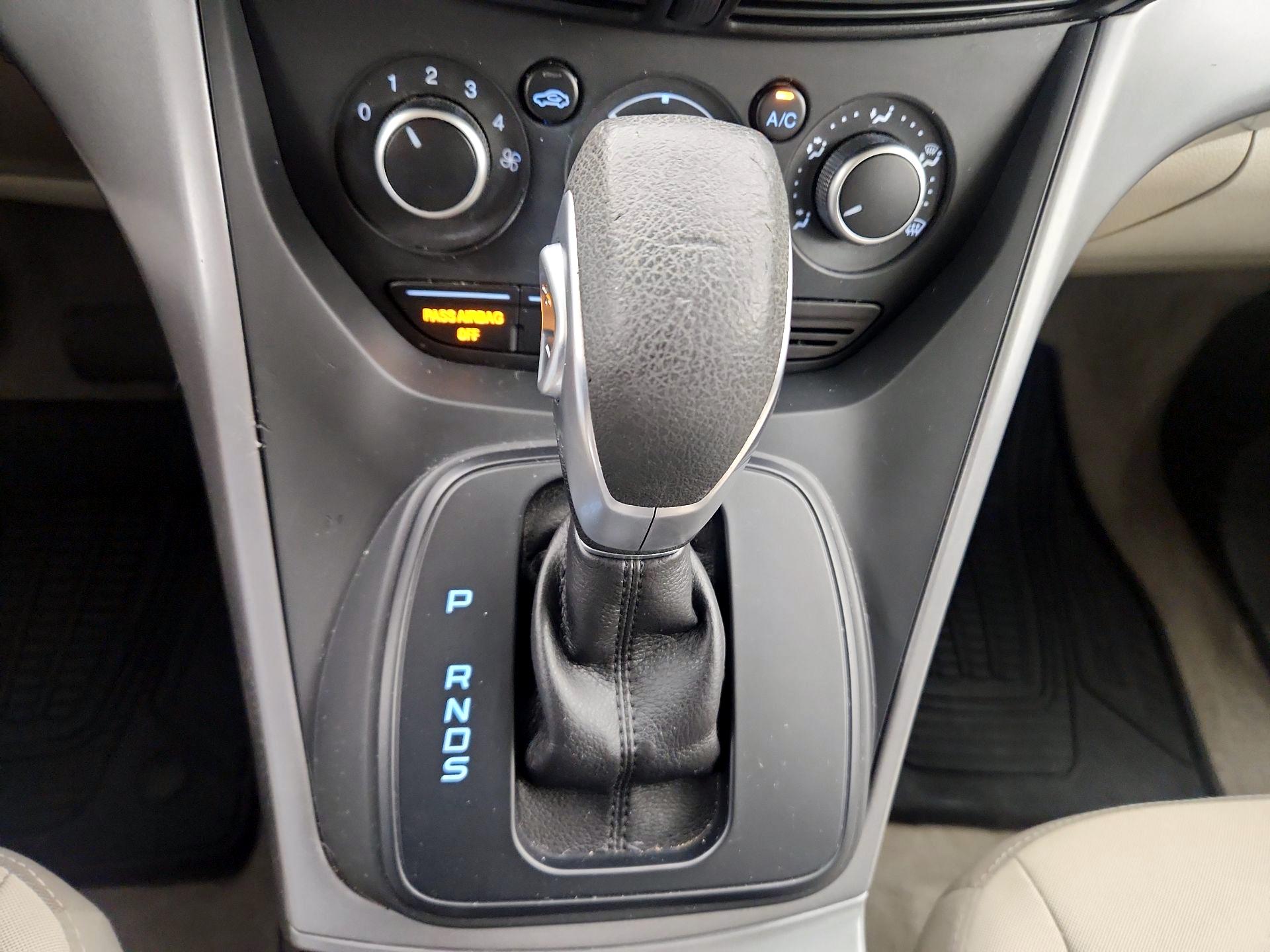 Thumbnail: 2015 Ford Escape - 17