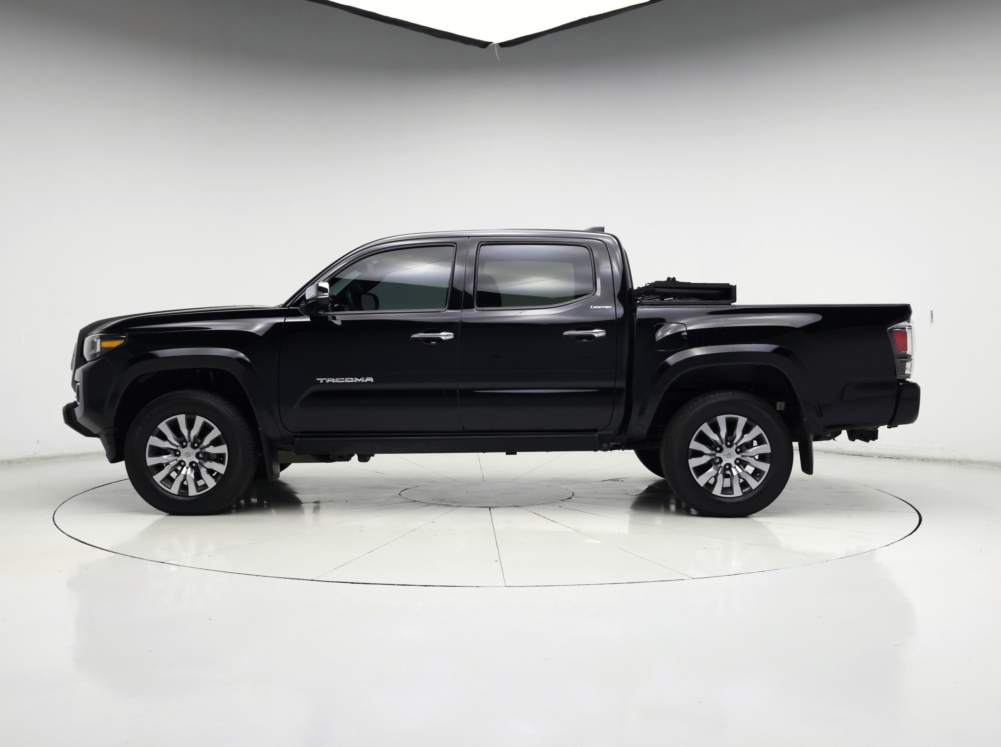 Thumbnail: 2023 Toyota Tacoma - 3