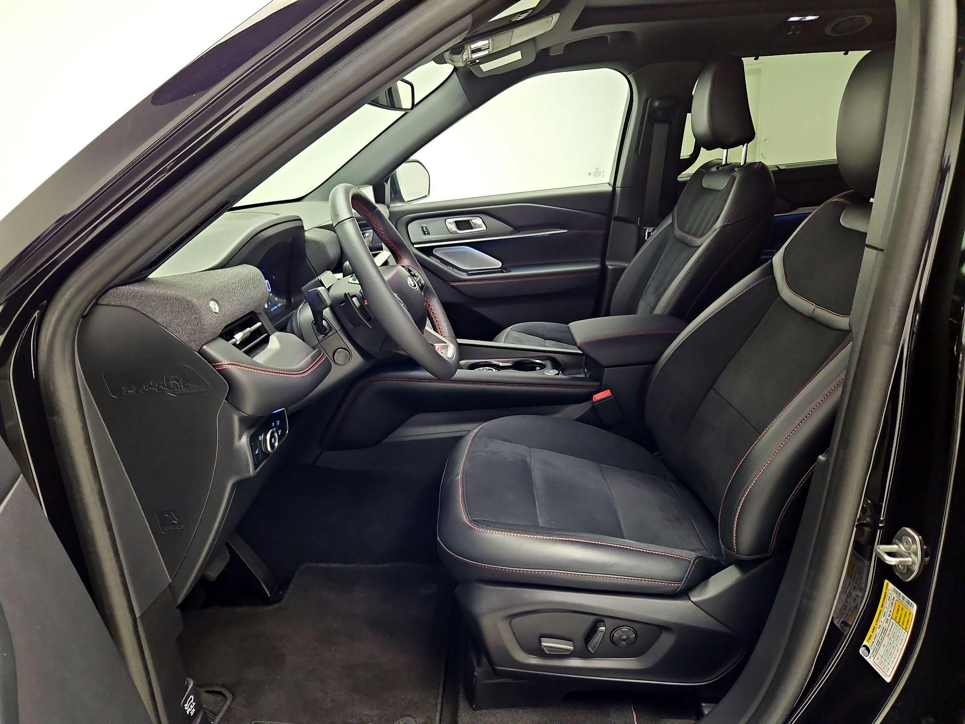 Thumbnail: 2025 Ford Explorer - 11