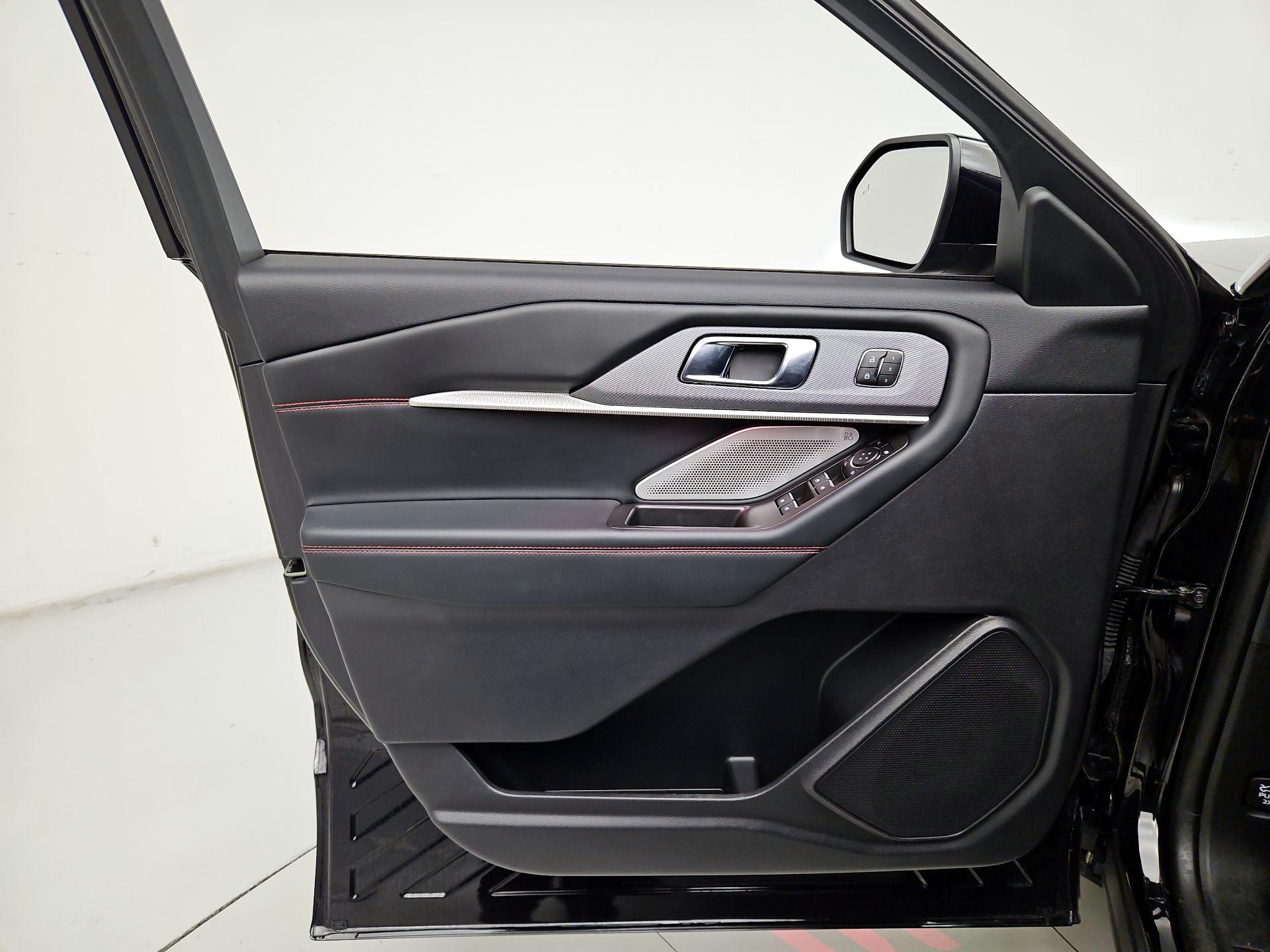 Thumbnail: 2025 Ford Explorer - 12