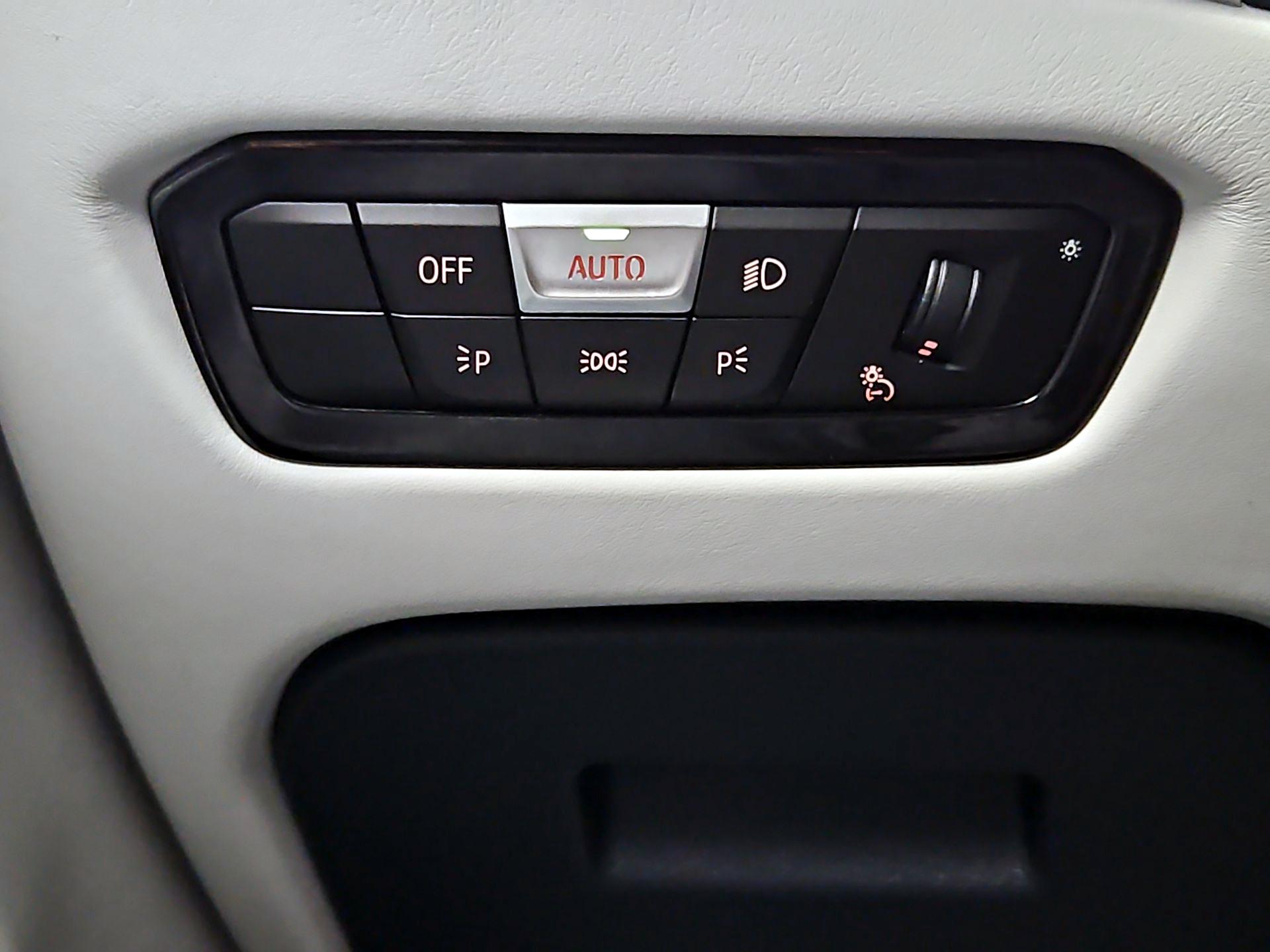 Thumbnail: 2024 BMW M4 - 13