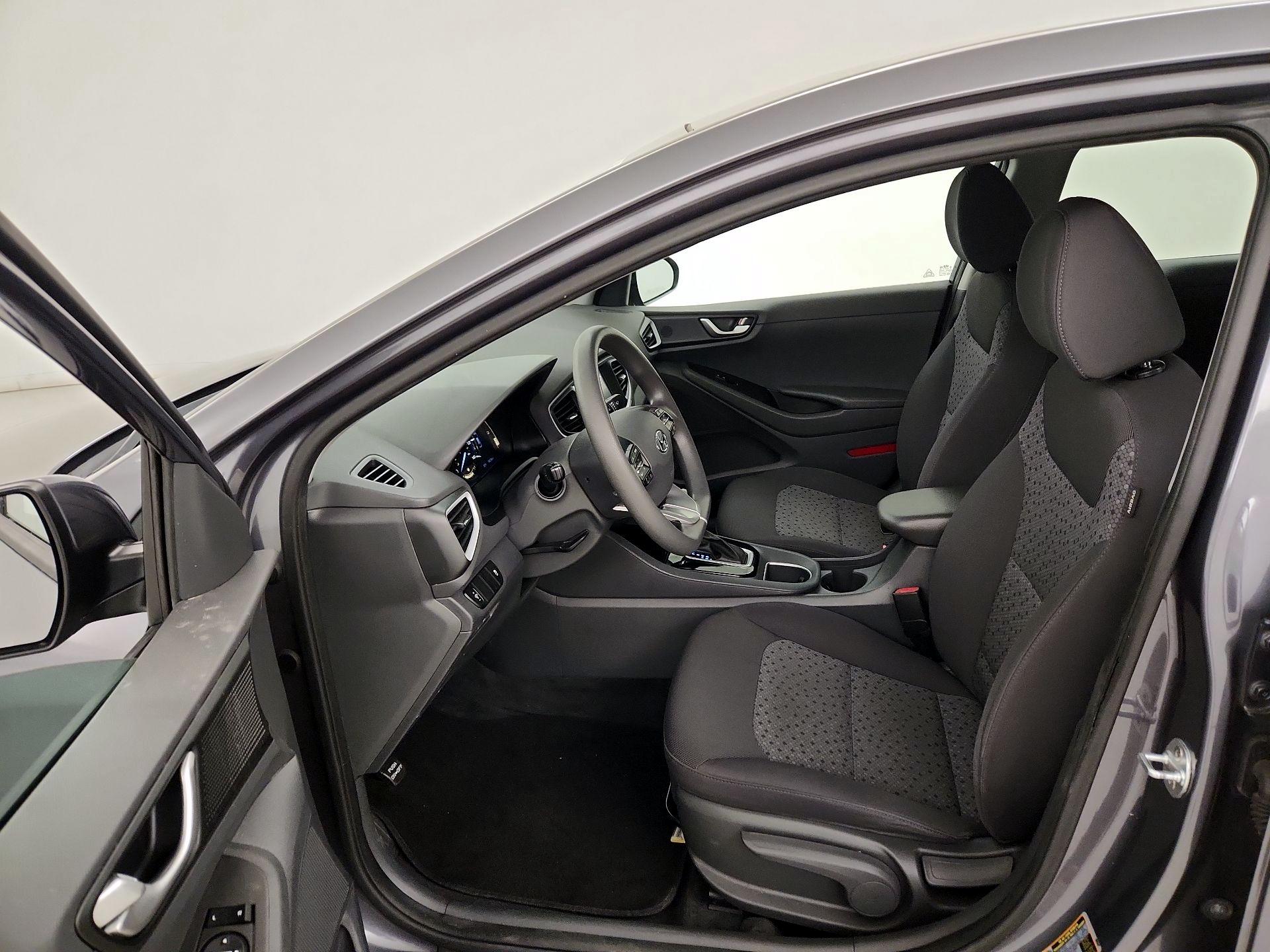 Thumbnail: 2019 Hyundai Ioniq - 11