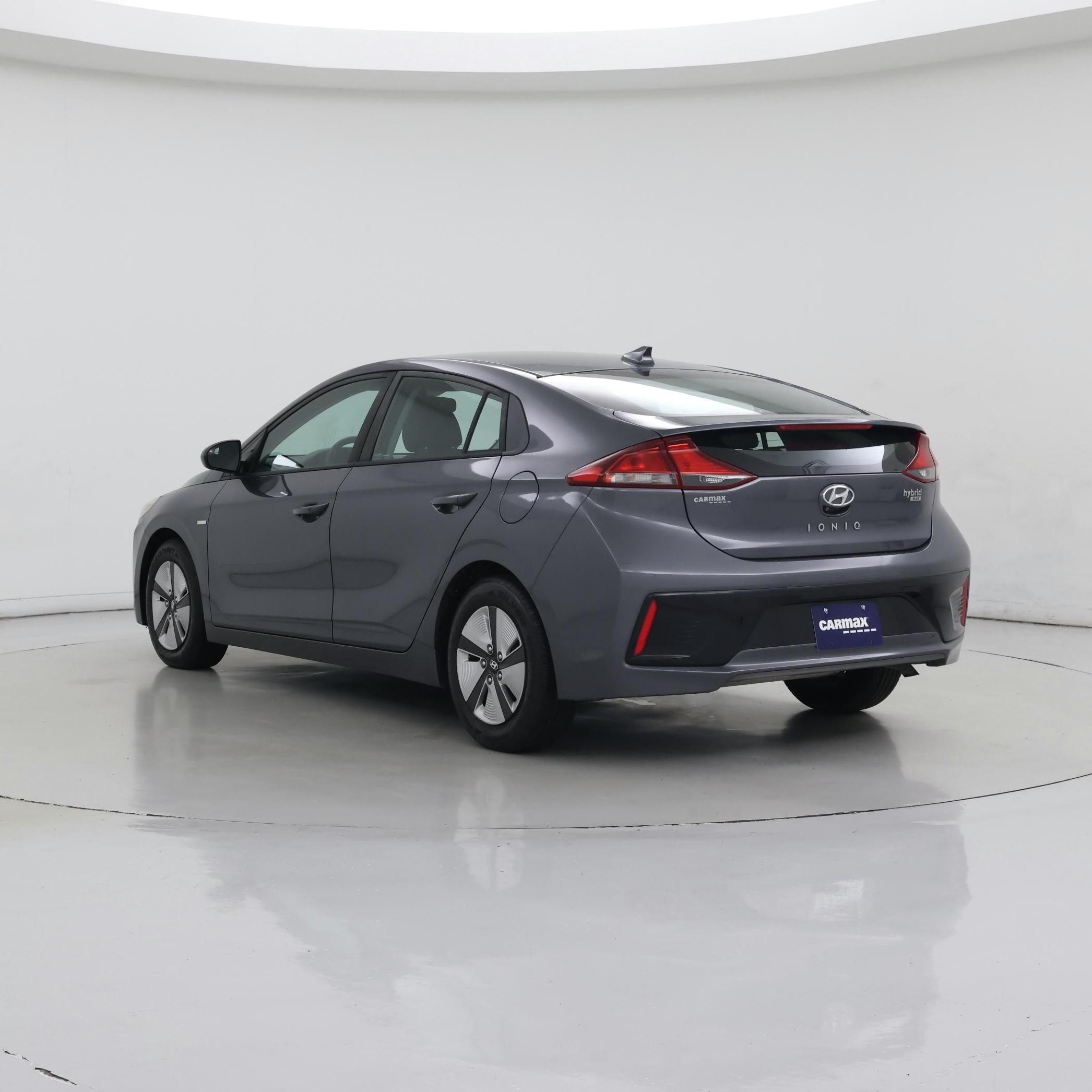 Thumbnail: 2019 Hyundai Ioniq - 2