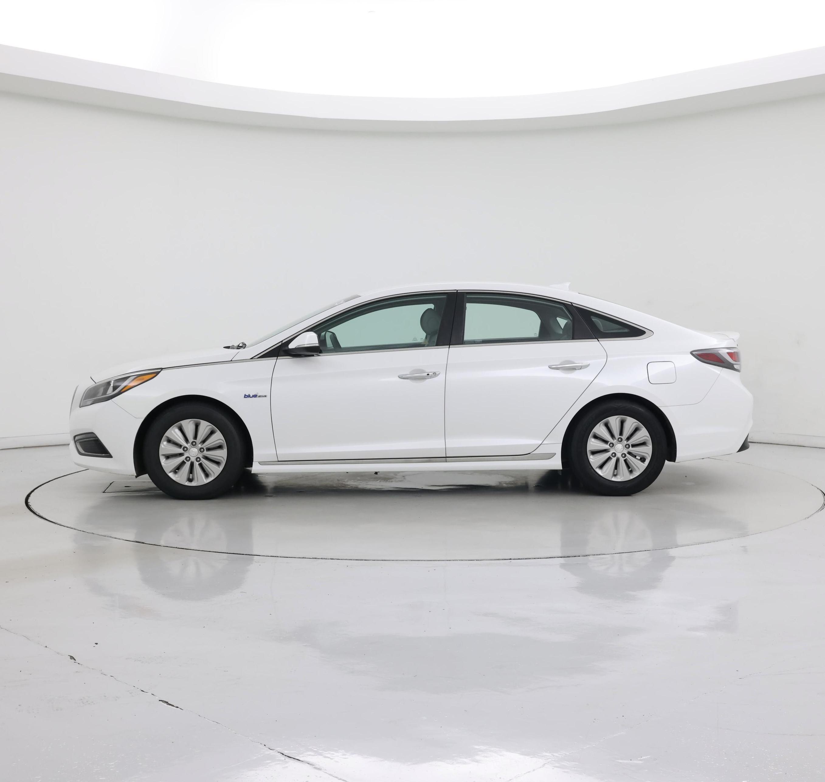 Thumbnail: 2017 Hyundai Sonata - 3