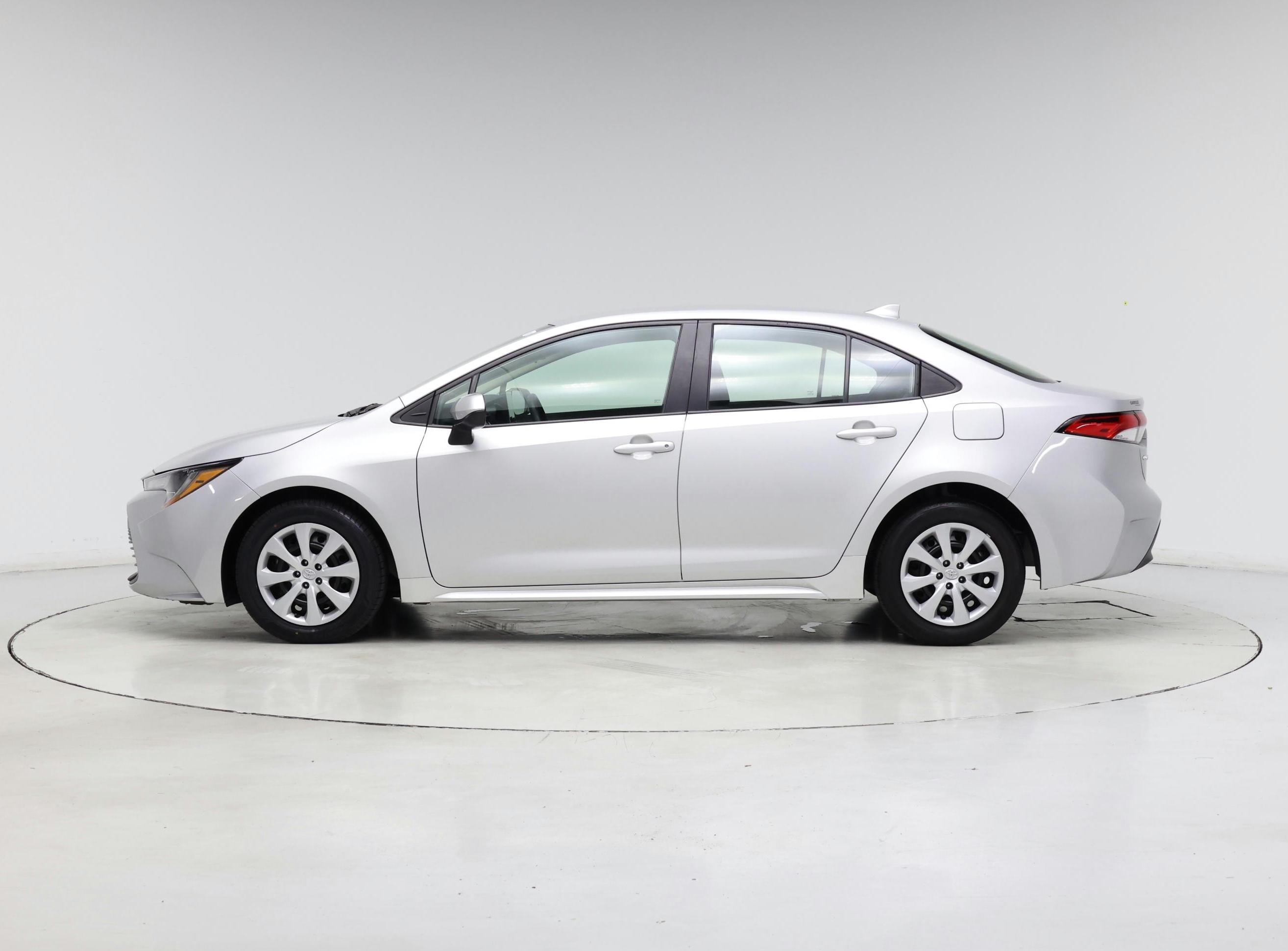 Thumbnail: 2024 Toyota Corolla - 3