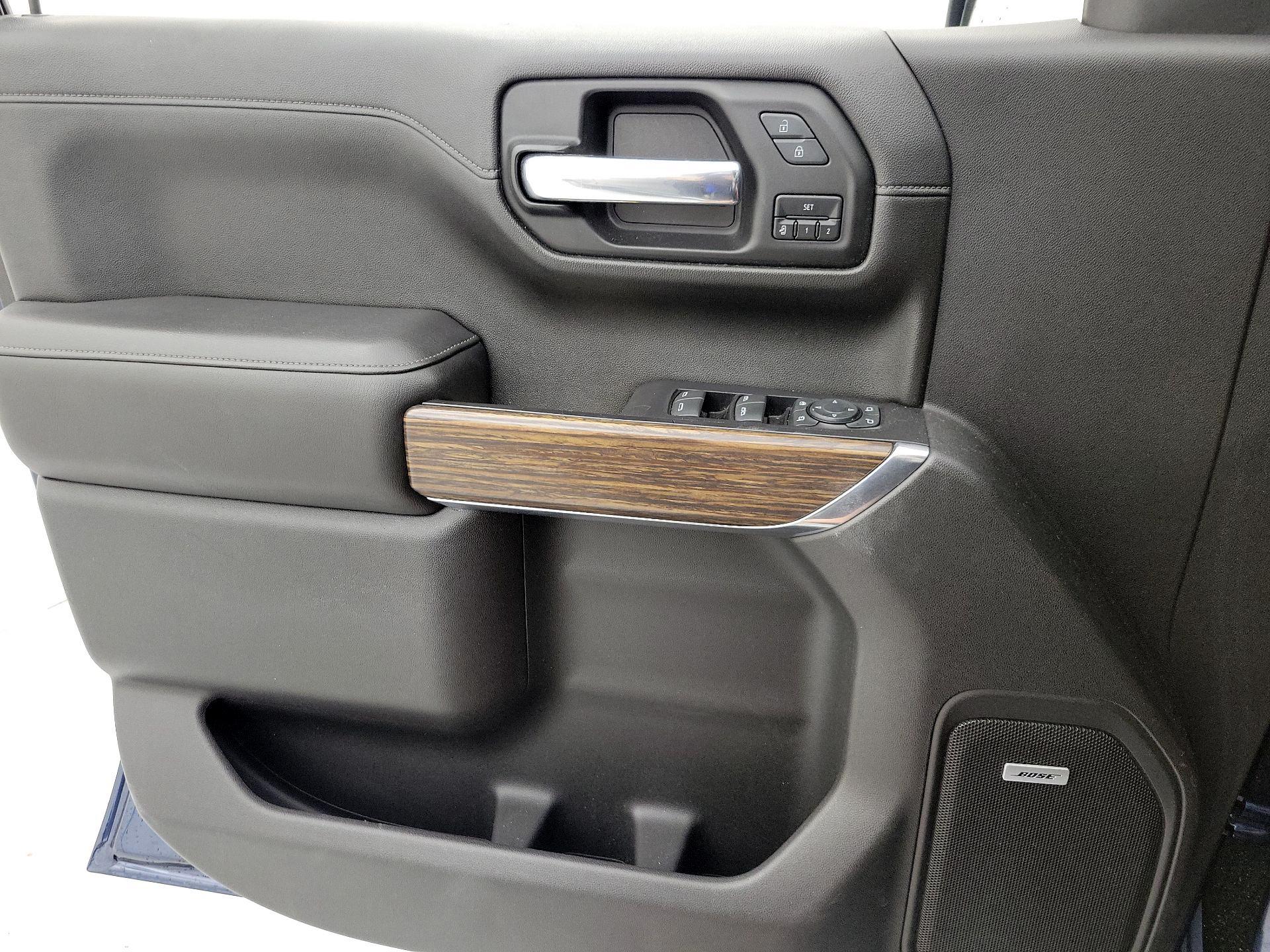 Thumbnail: 2019 Chevrolet Silverado 1500 - 12