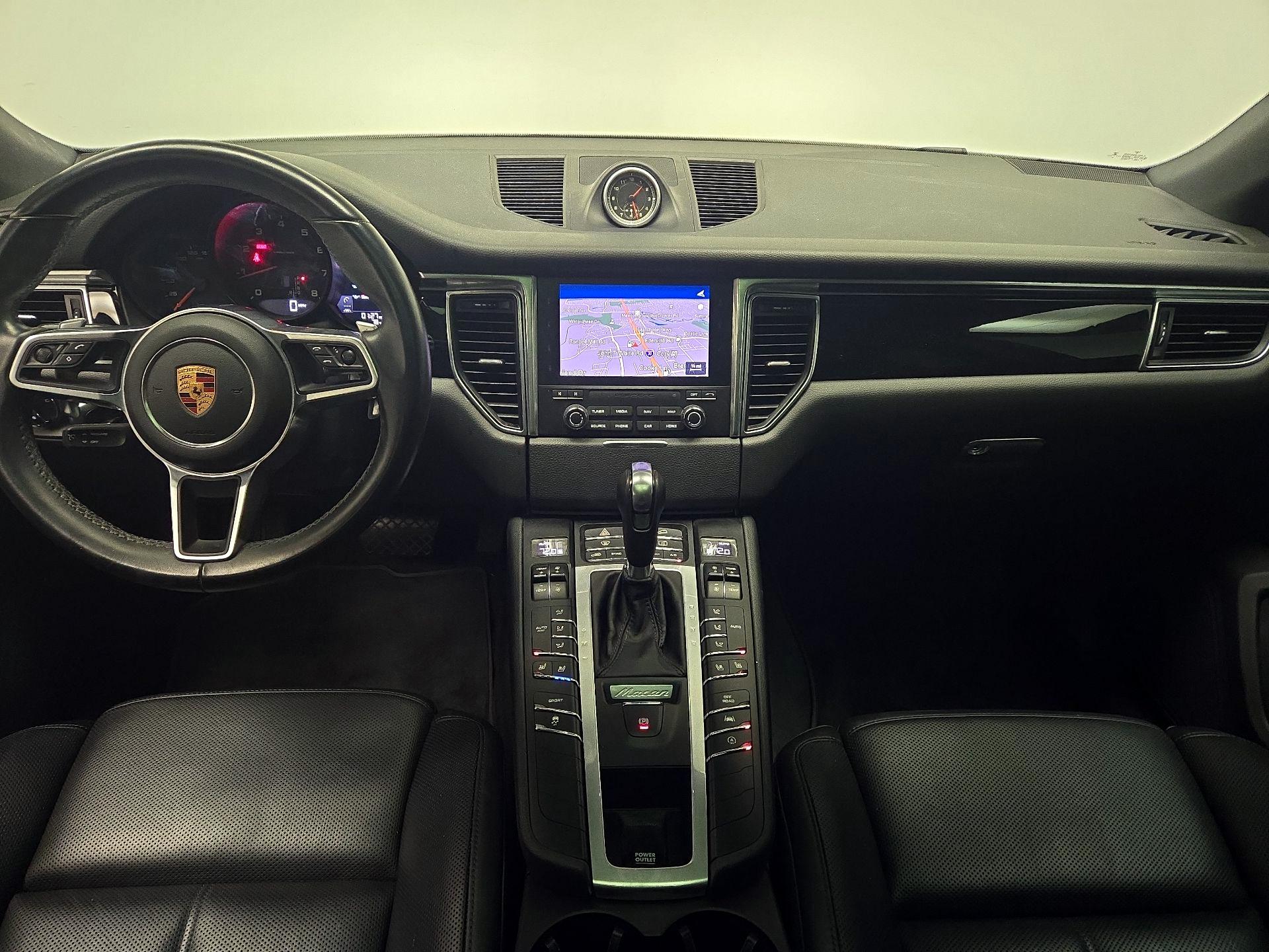 Thumbnail: 2018 Porsche Macan - 9