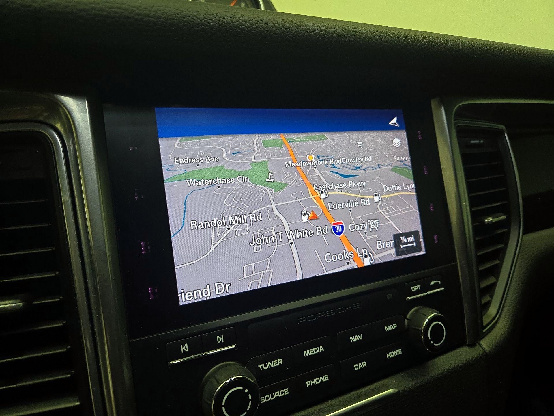 Thumbnail: 2018 Porsche Macan - 14