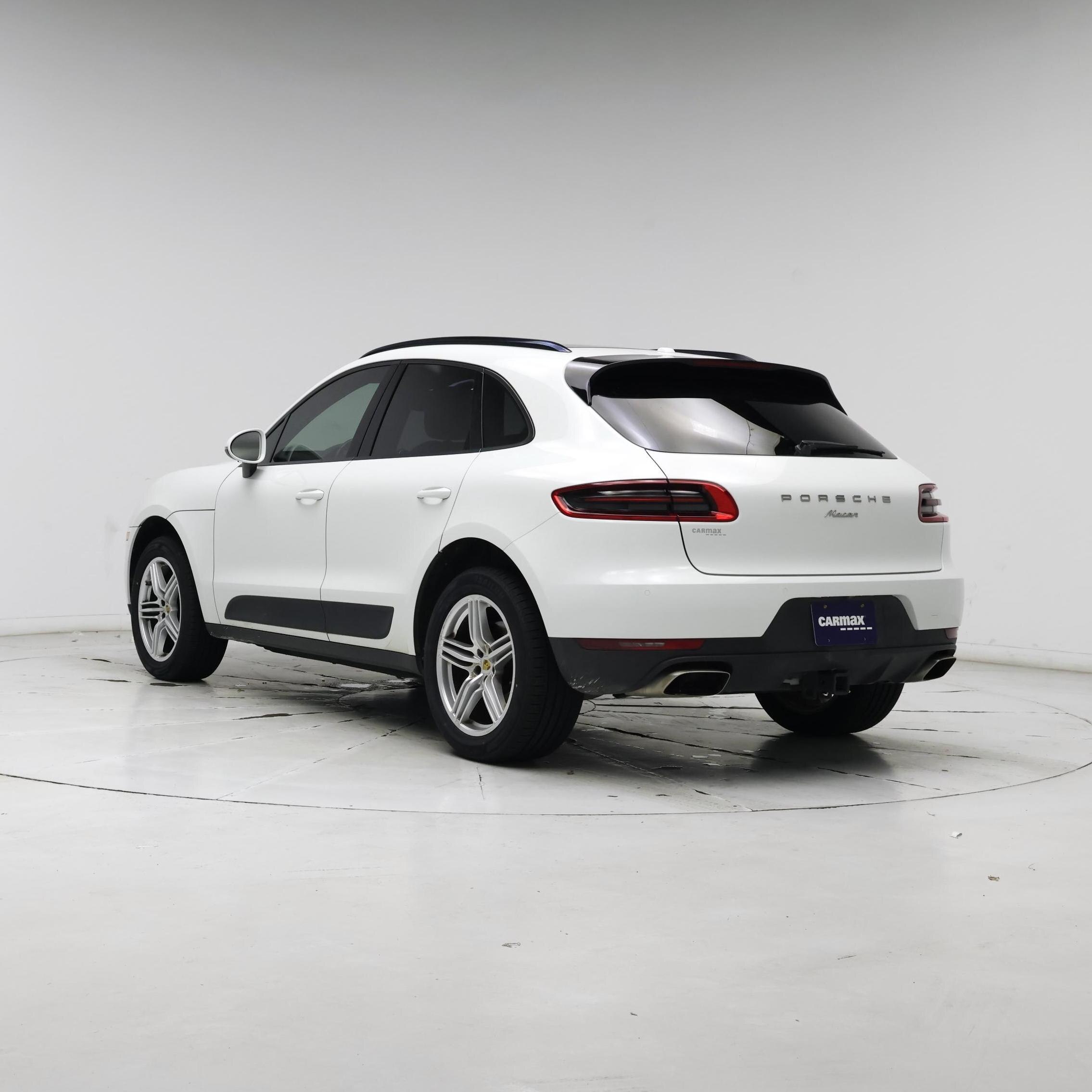 Thumbnail: 2018 Porsche Macan - 2