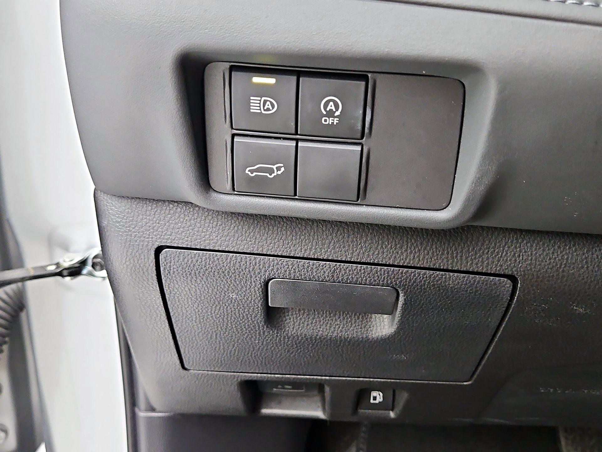 Thumbnail: 2024 Toyota Highlander - 13