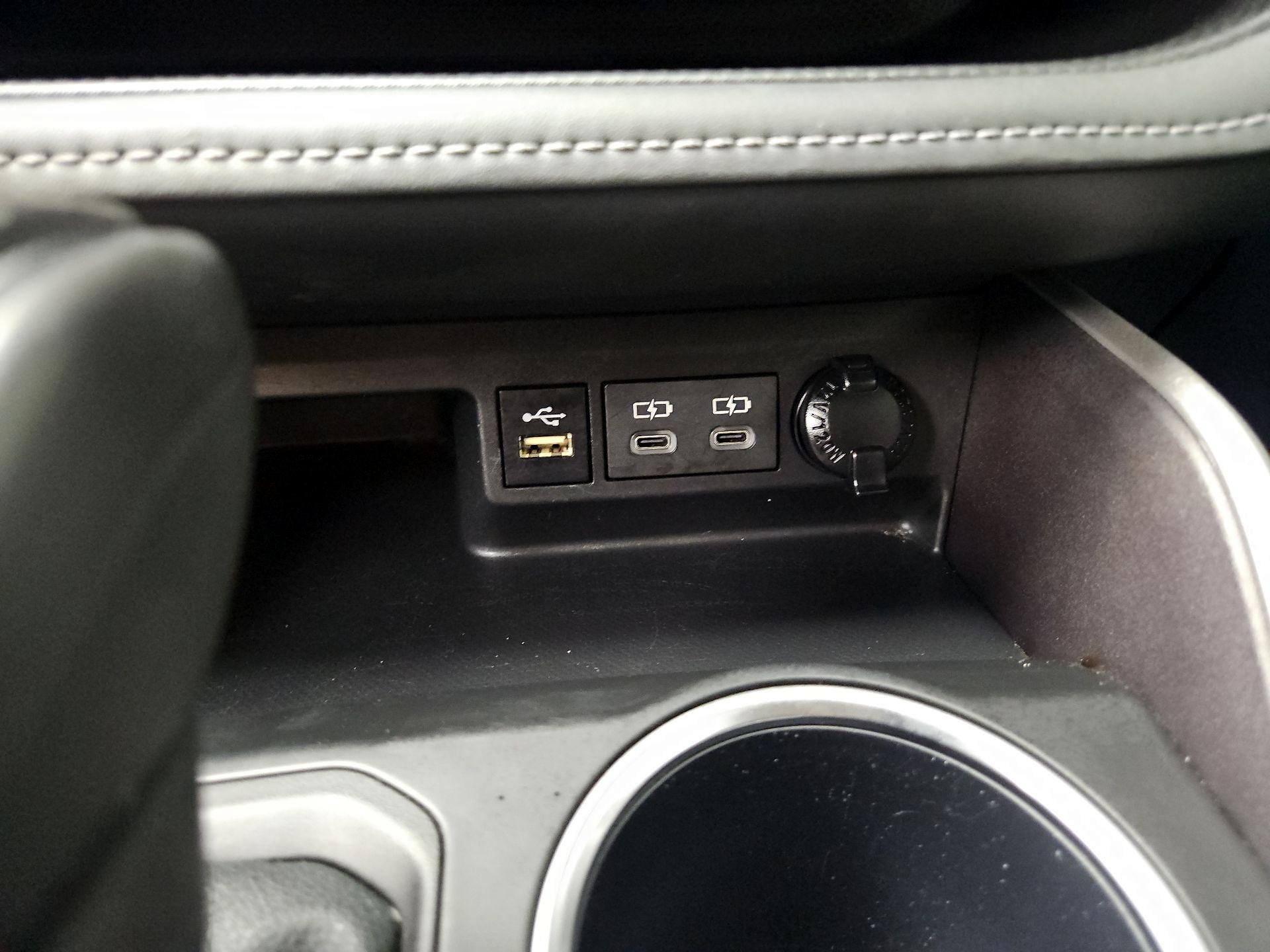 Thumbnail: 2024 Toyota Highlander - 18