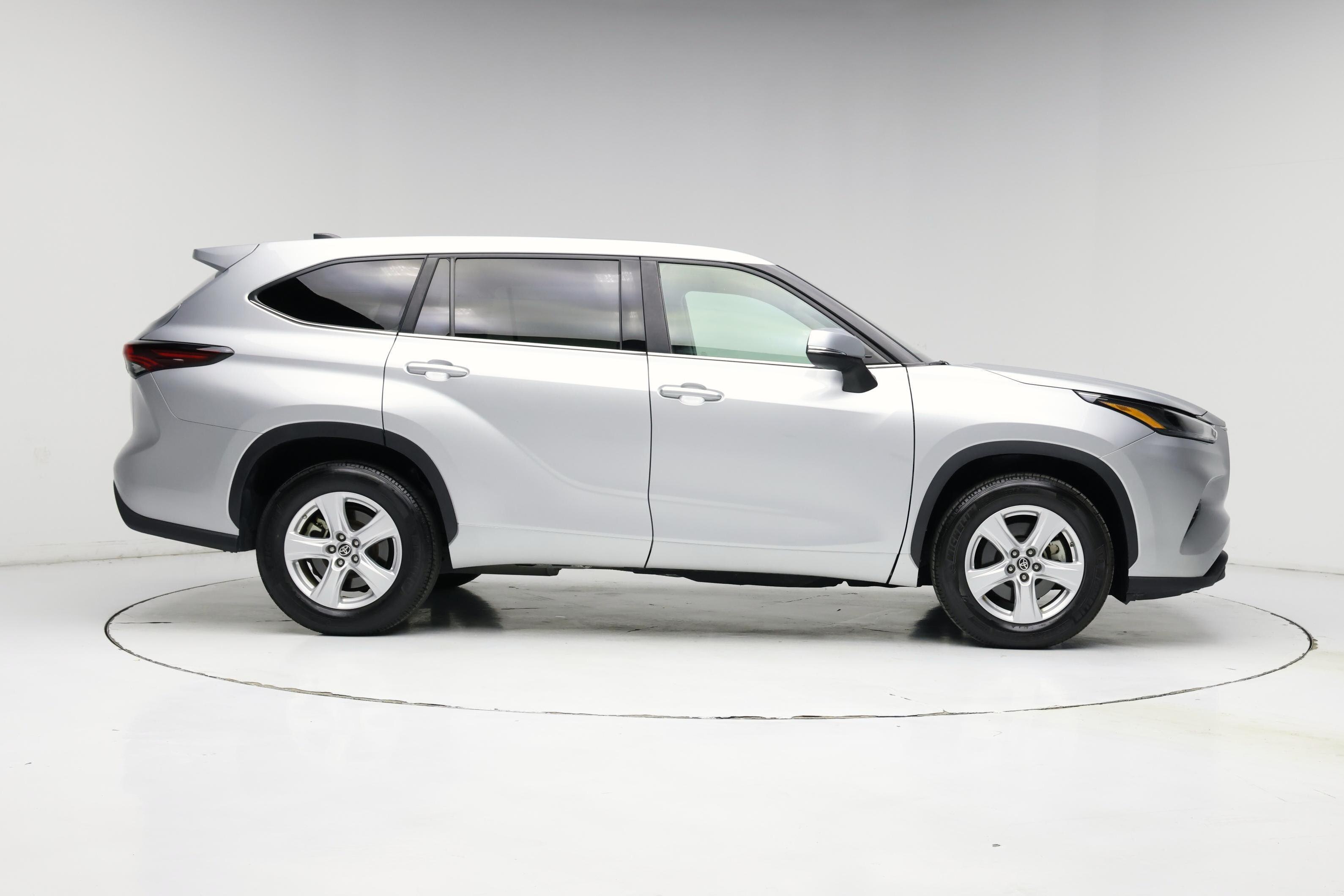 Thumbnail: 2024 Toyota Highlander - 7
