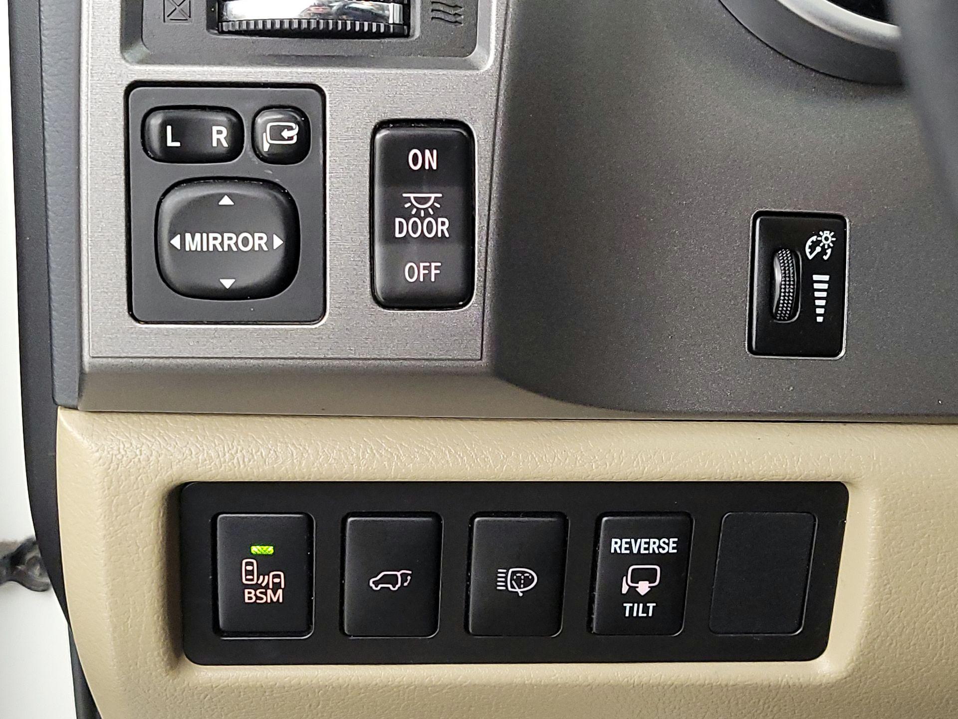 Thumbnail: 2017 Toyota Sequoia - 13