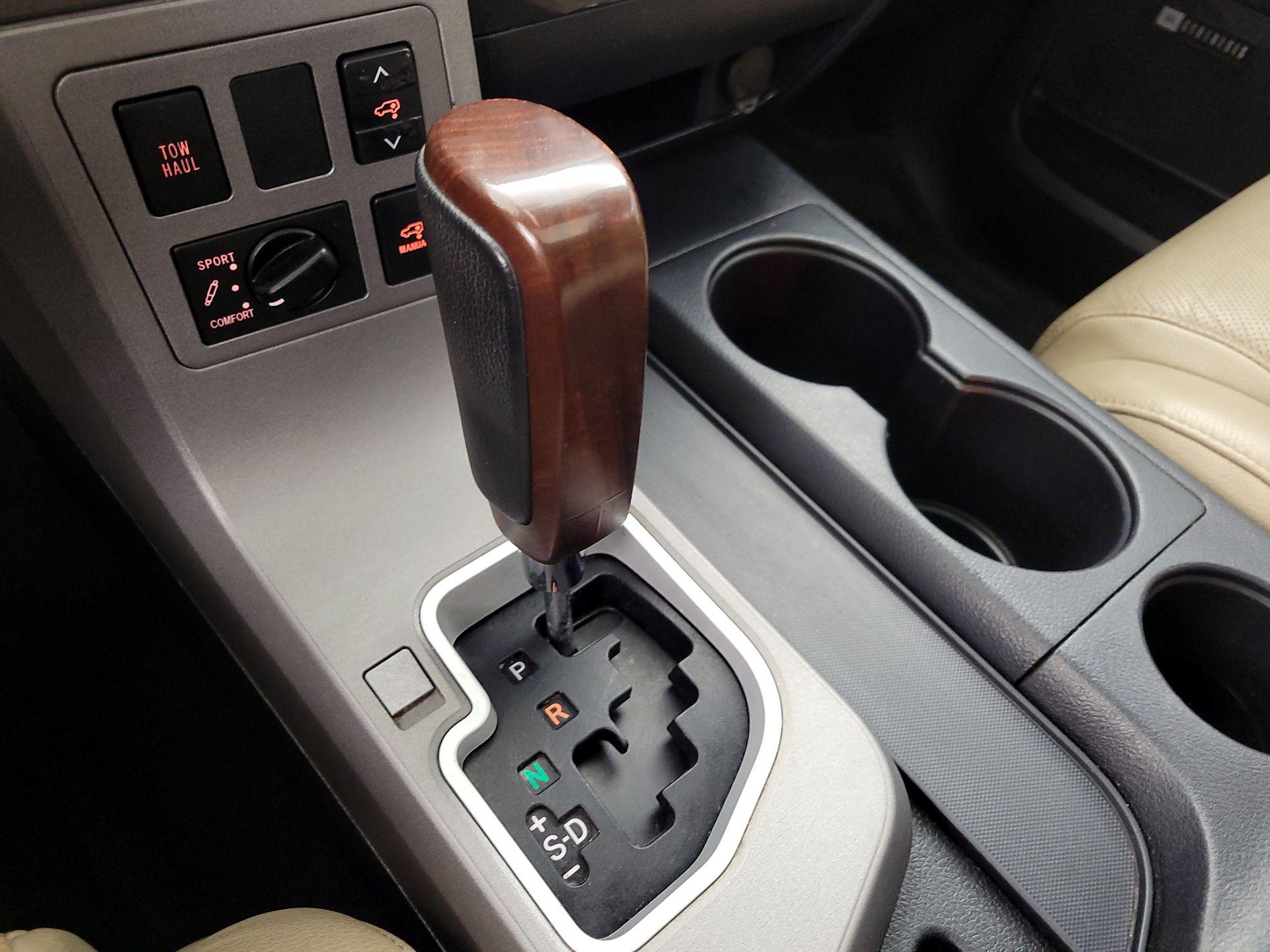 Thumbnail: 2017 Toyota Sequoia - 17