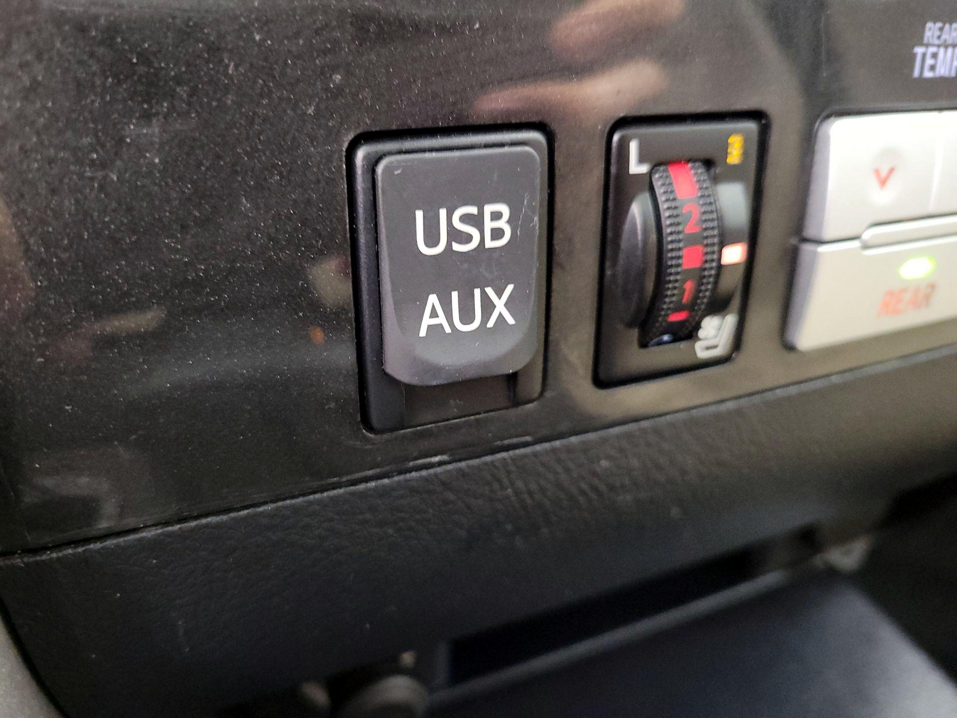 Thumbnail: 2017 Toyota Sequoia - 18