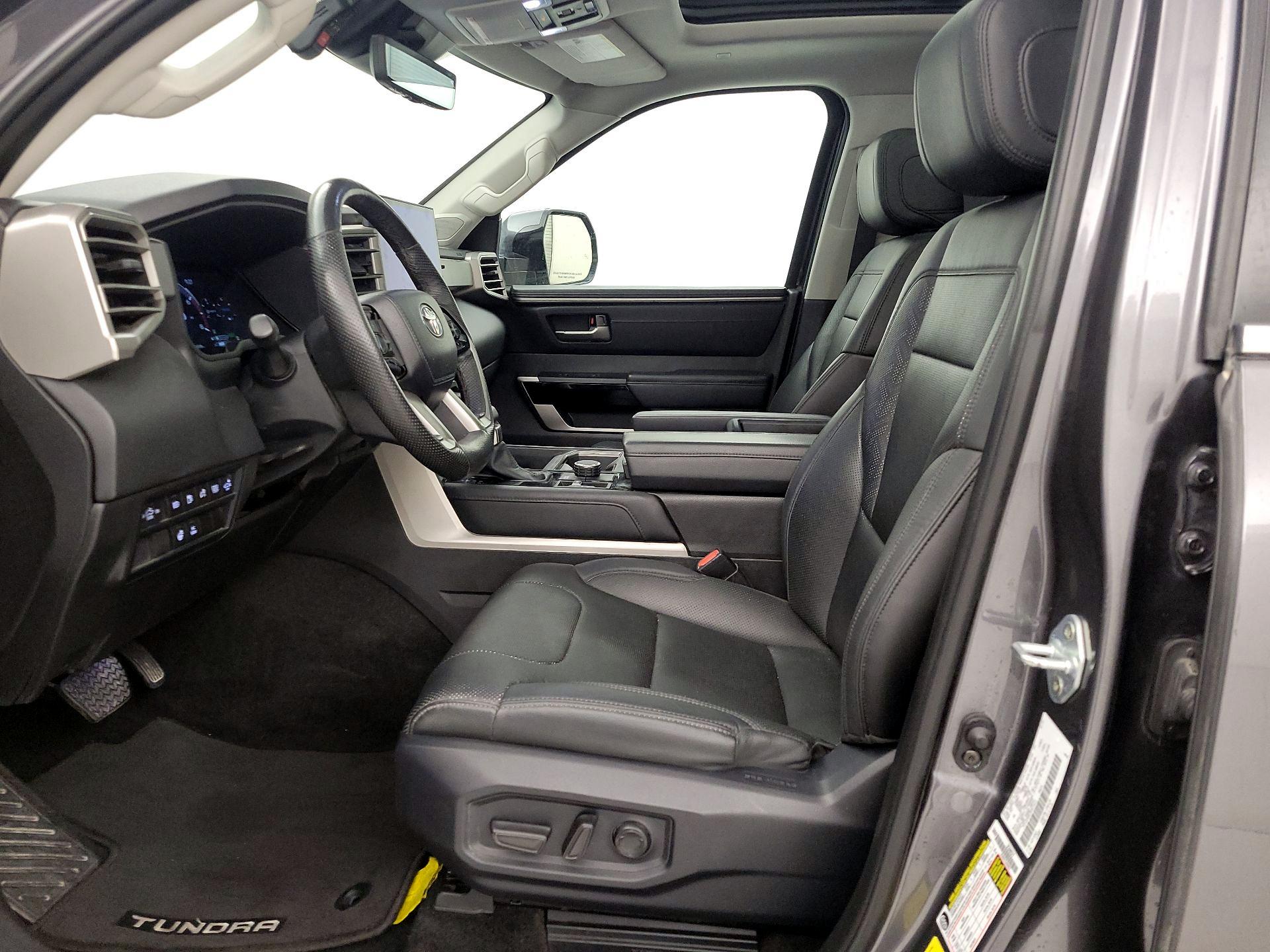 Thumbnail: 2024 Toyota Tundra - 11