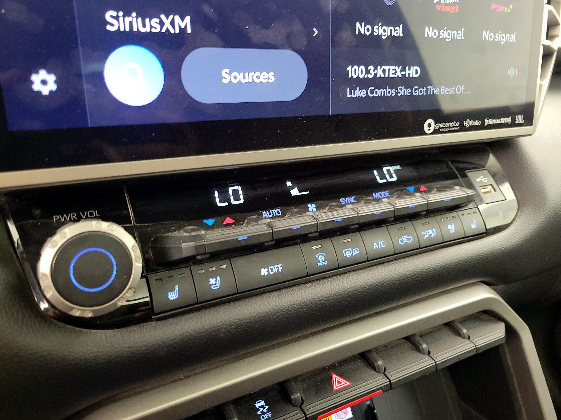 Thumbnail: 2024 Toyota Tundra - 16