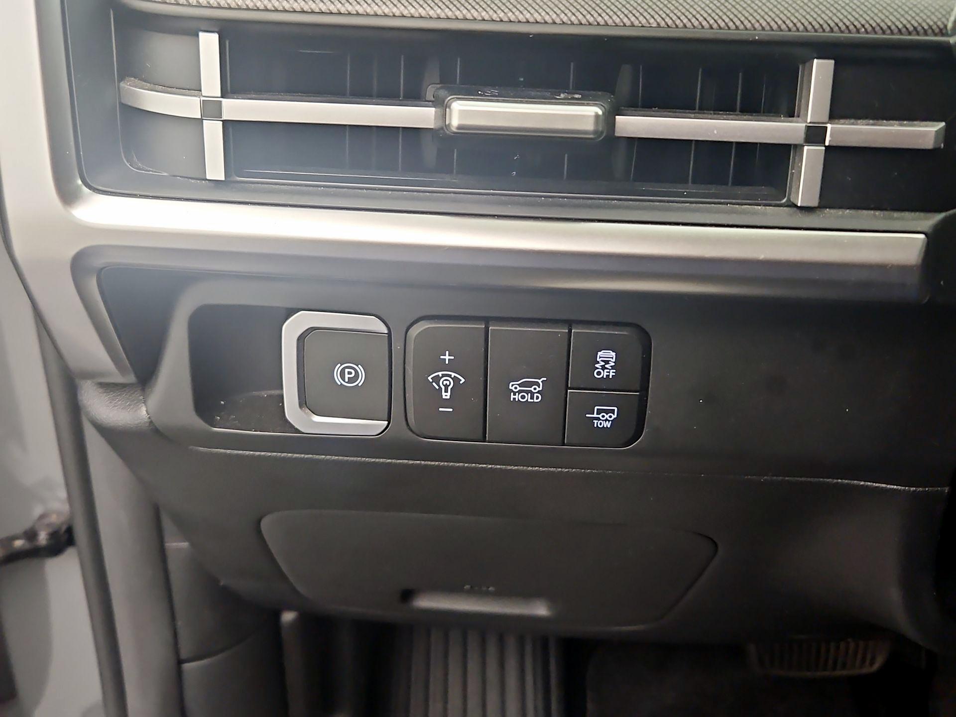 Thumbnail: 2024 Hyundai Santa Fe - 13